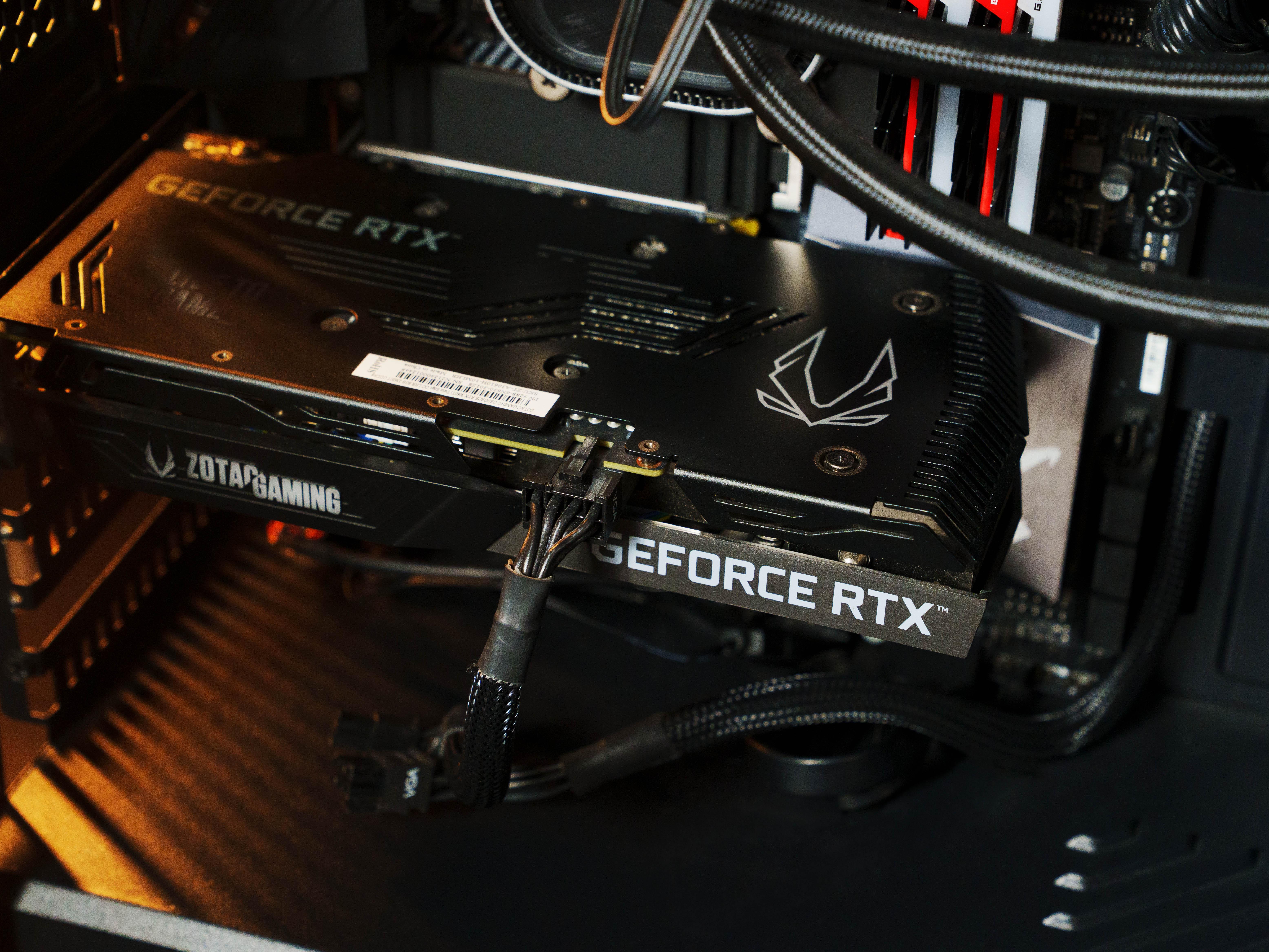 PC Ryzen 9 5950X  RTX 3060 Ti  64GB RAM  NVMe Samsung  X570 WiFi  EVGA Foto 7305837-4.jpg