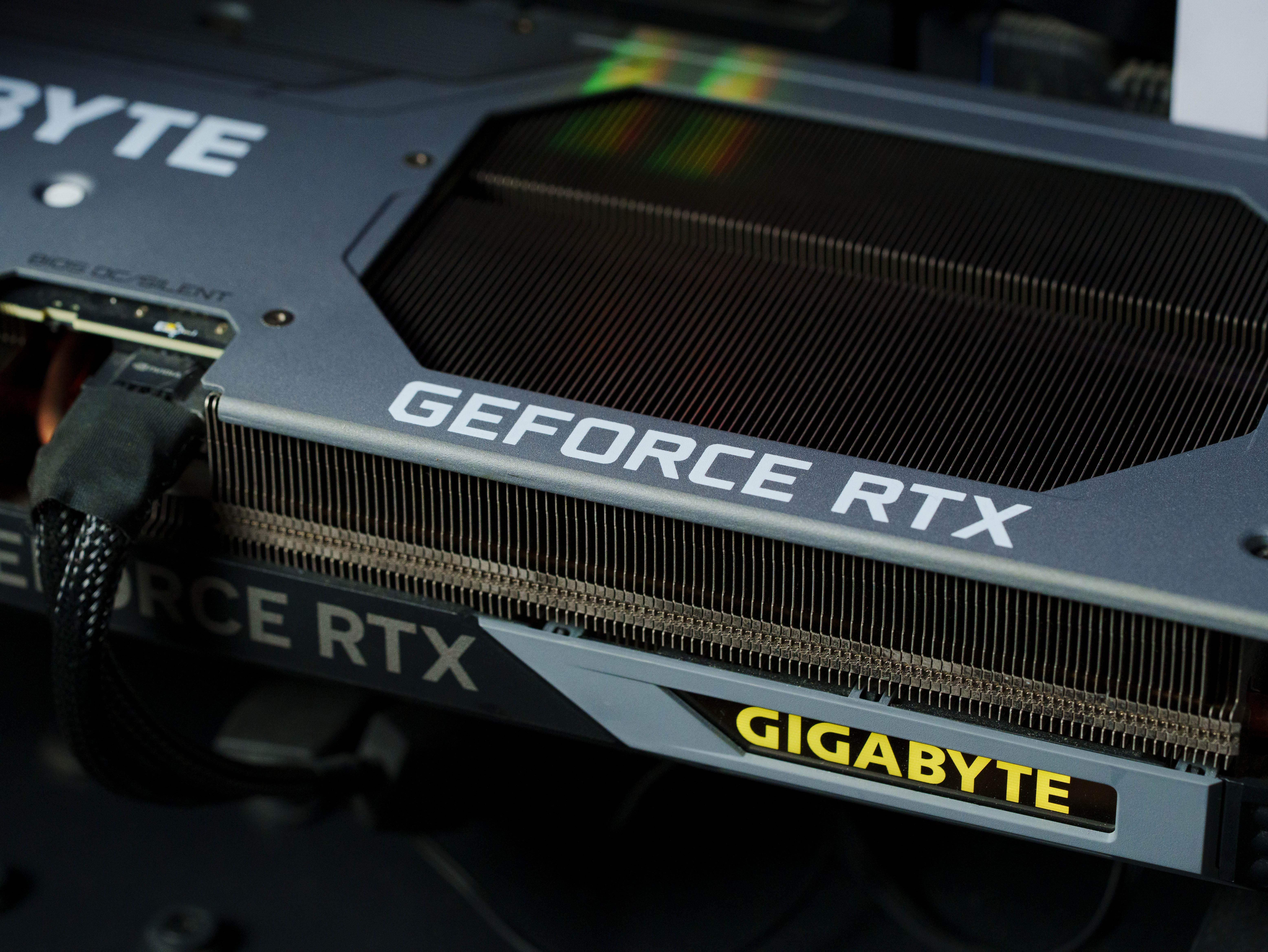 PC Alta Gama i9 13900K  RTX 4070 Ti Ideal edición 4K – Full Tower – Wi Foto 7305854-10.jpg