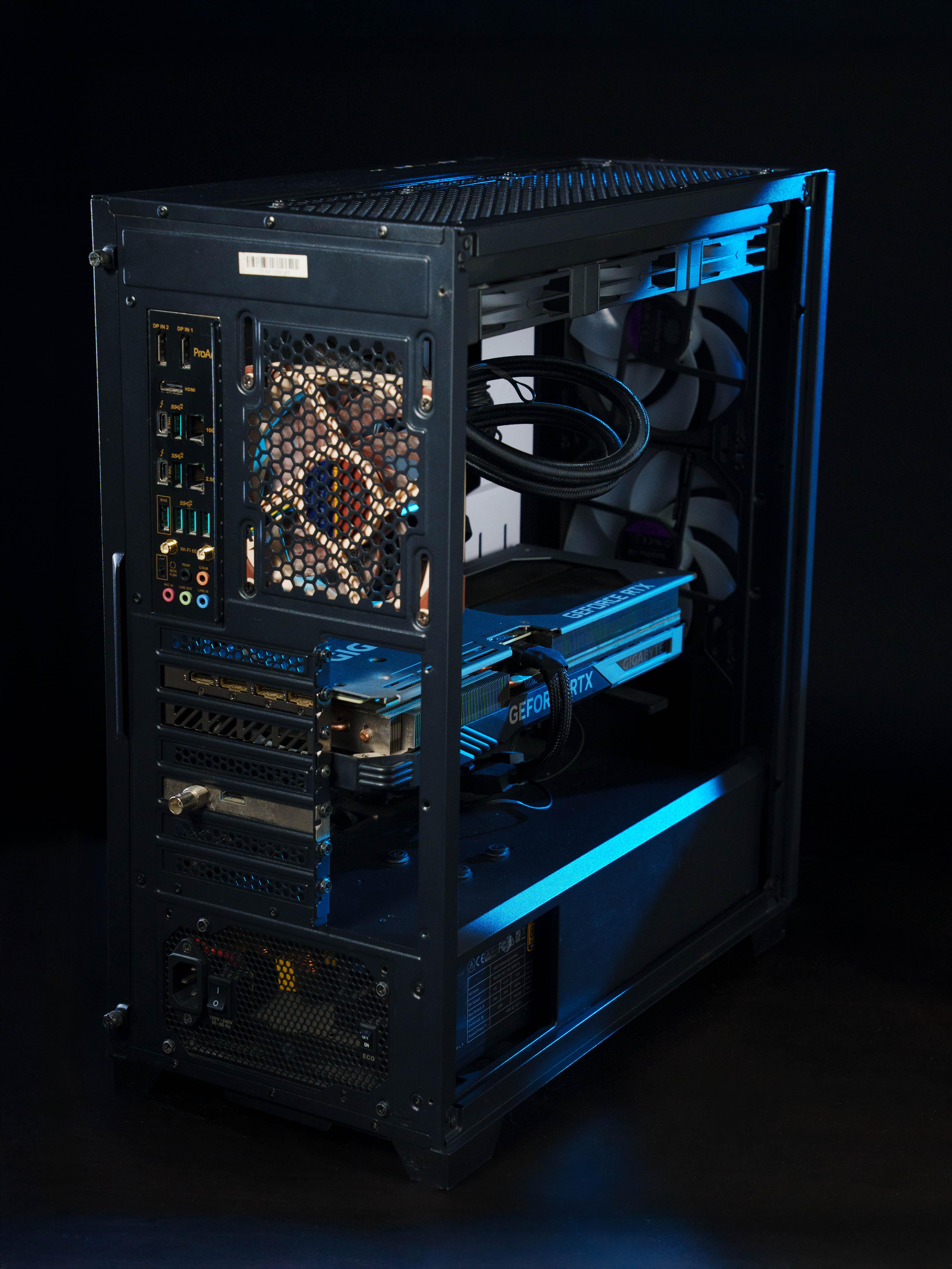 PC Alta Gama i9 13900K  RTX 4070 Ti Ideal edición 4K – Full Tower – Wi Foto 7305854-7.jpg