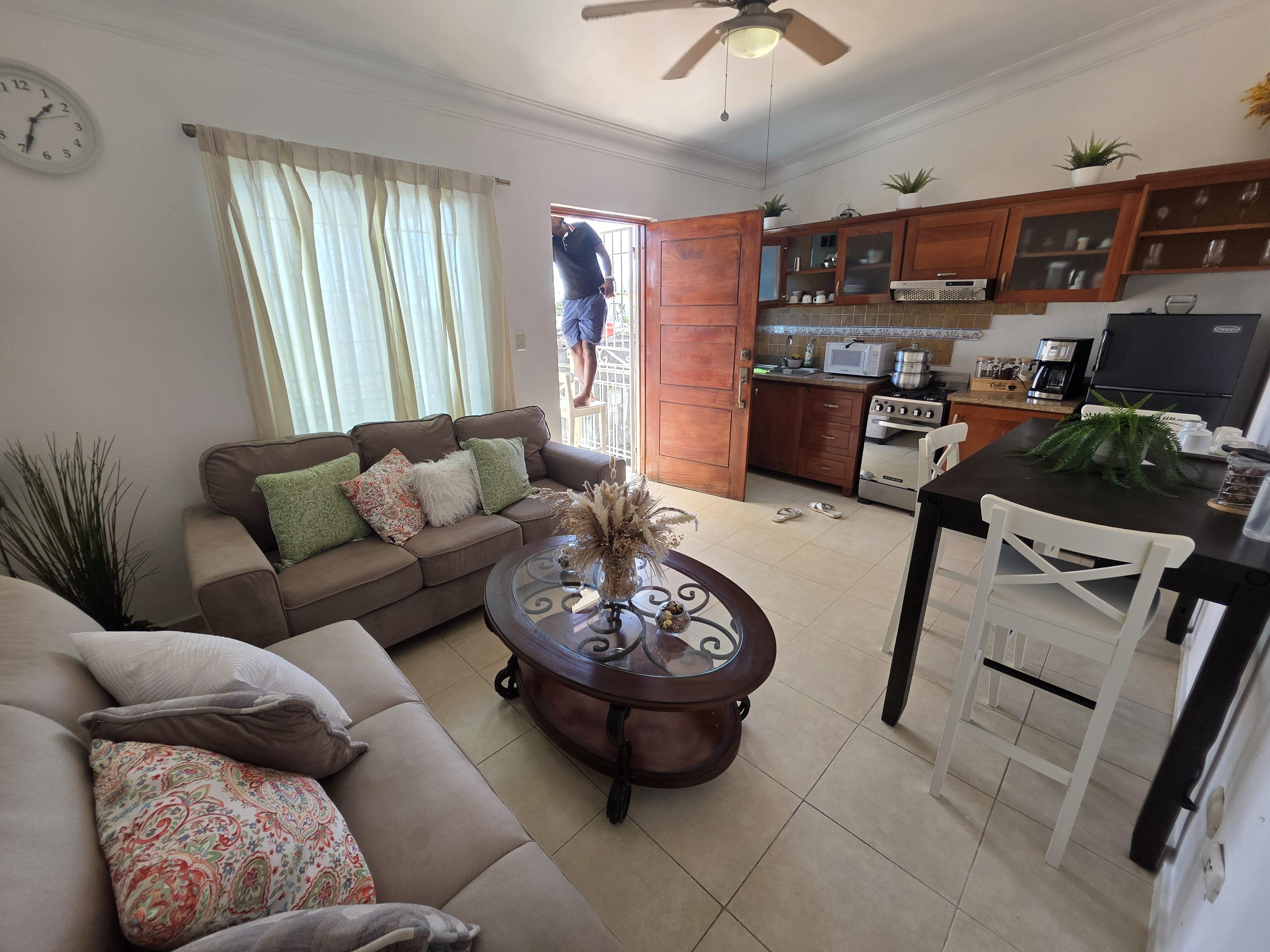 Vendo apto en la zona Colonial próximo al Malecón  Foto 7305855-5.jpg