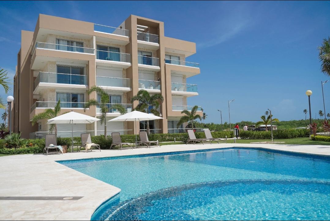 Rento apartamentos de 2 habitaciones en Playa Nueva Romana  Foto 7305947-1.jpg