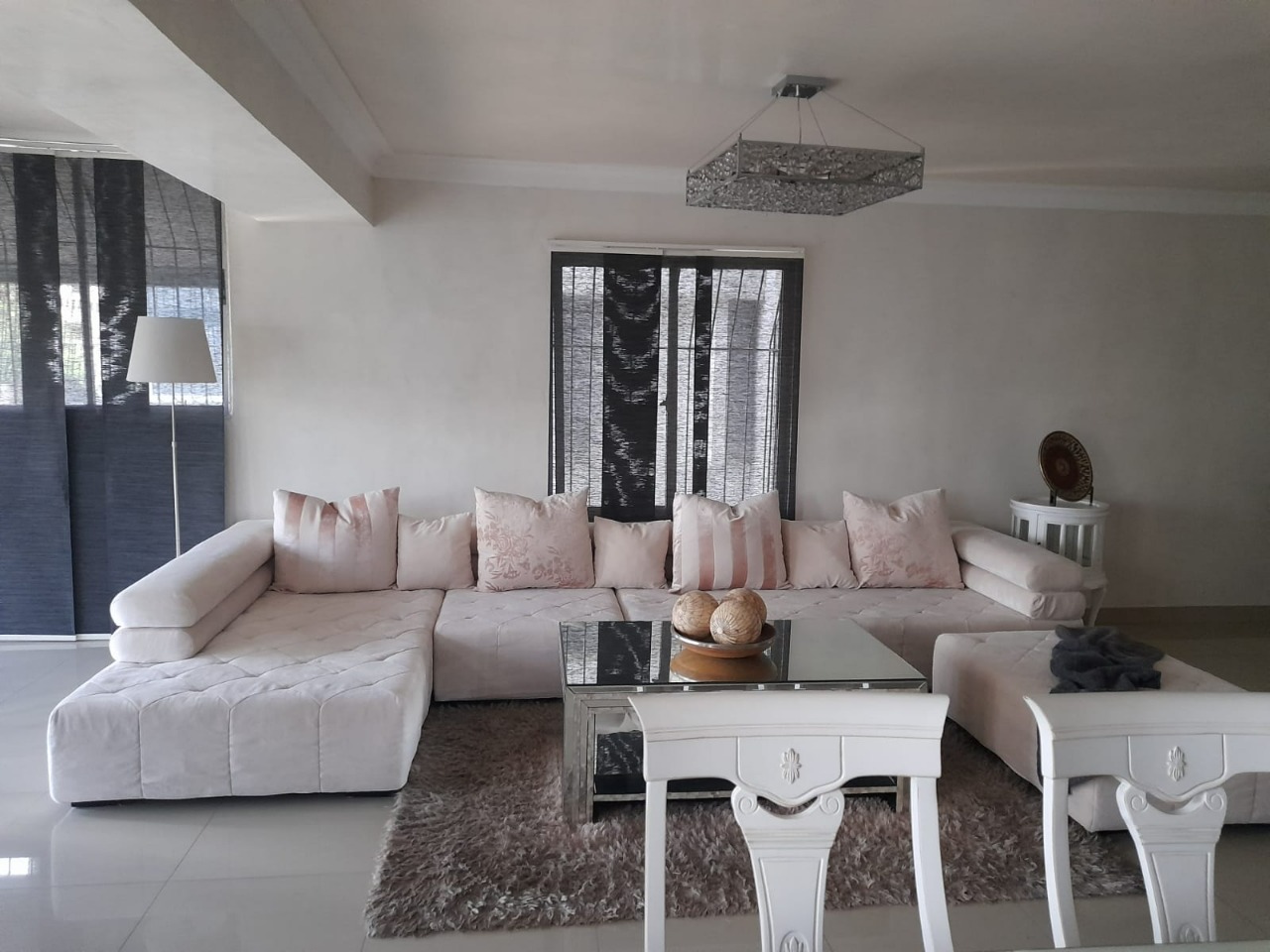 Apartamento amueblado en Alquiler en Piantini con 3 hab Alquiler Foto 7306011-5.jpg