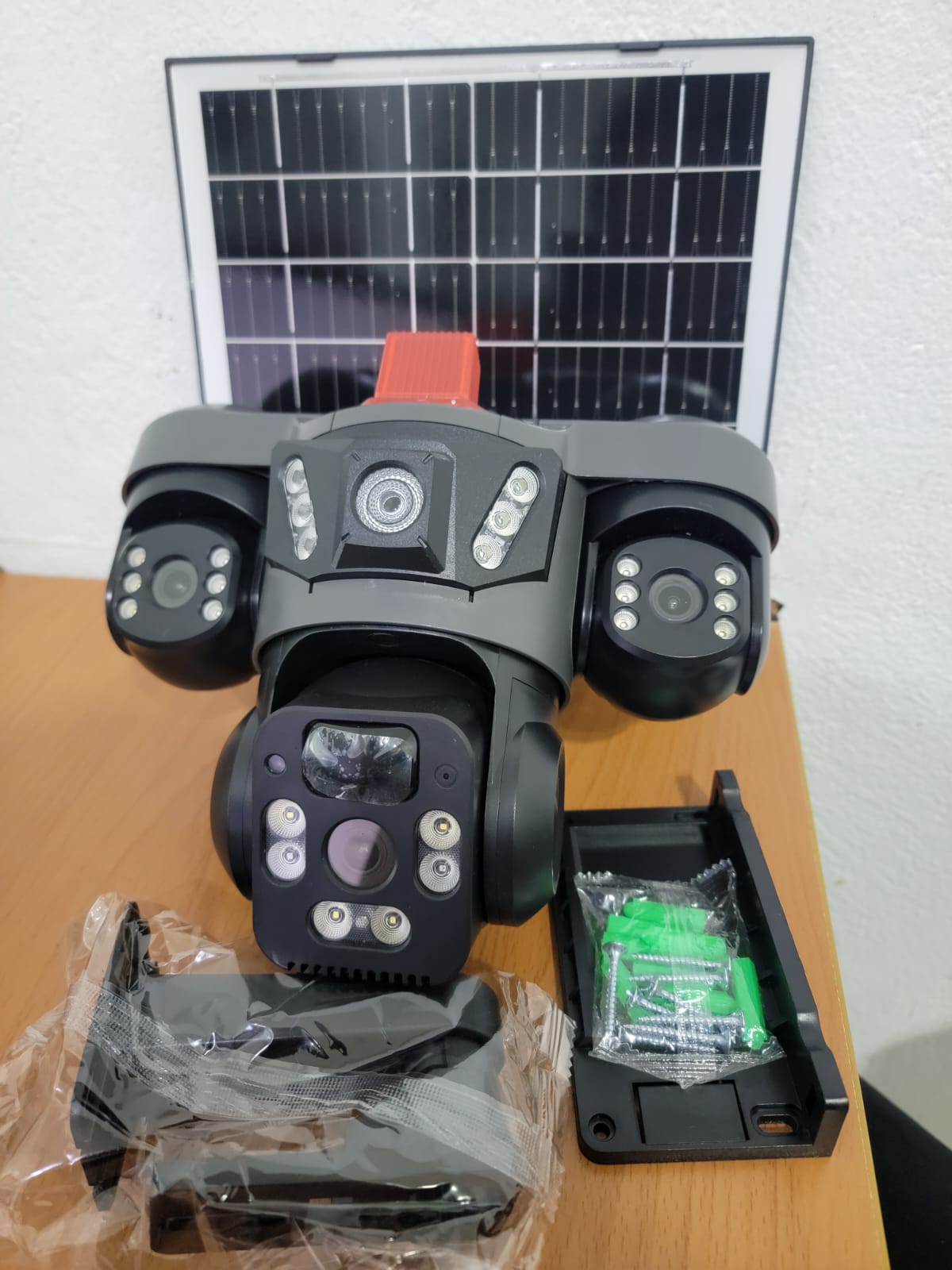 CAMARA WIFI DE EXTERIOR TIPO DOMO SOLAR AP-105  V380 Foto 7306168-2.jpg