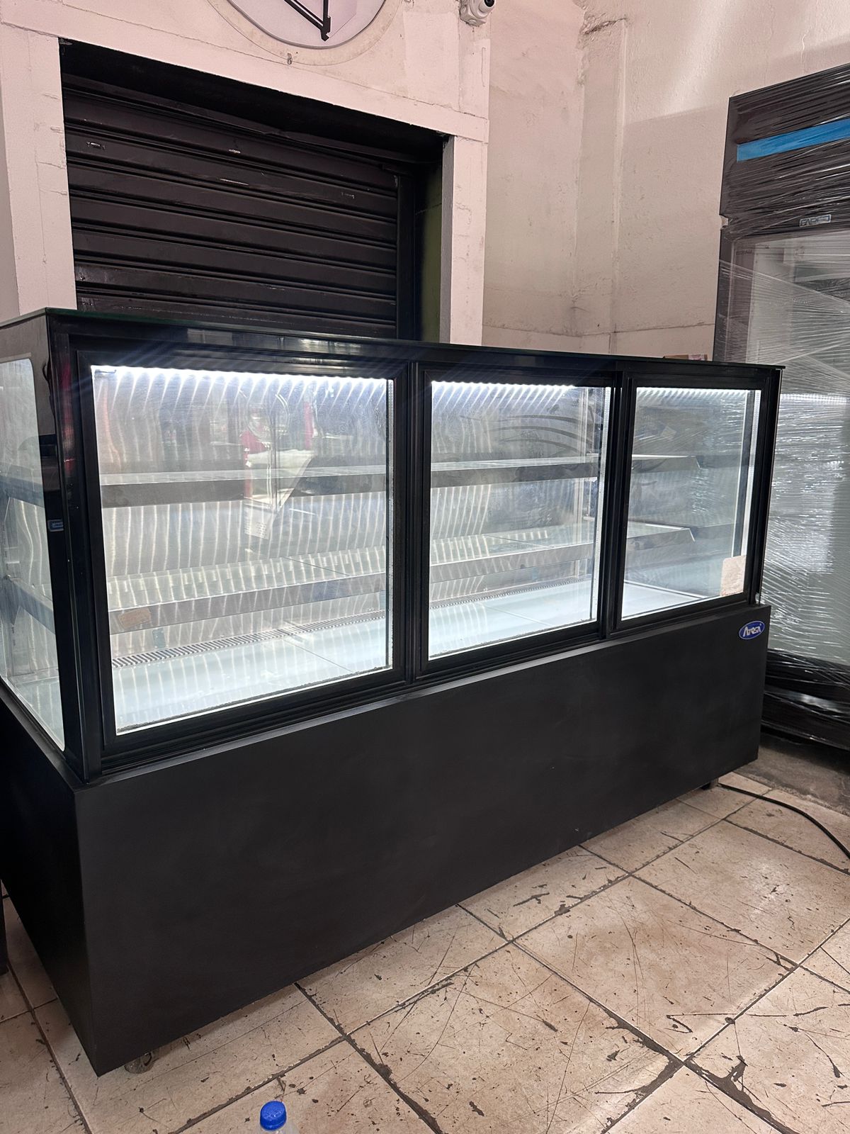 Vitrina refrigerada con envio y garantia. Foto 7306198-2.jpg
