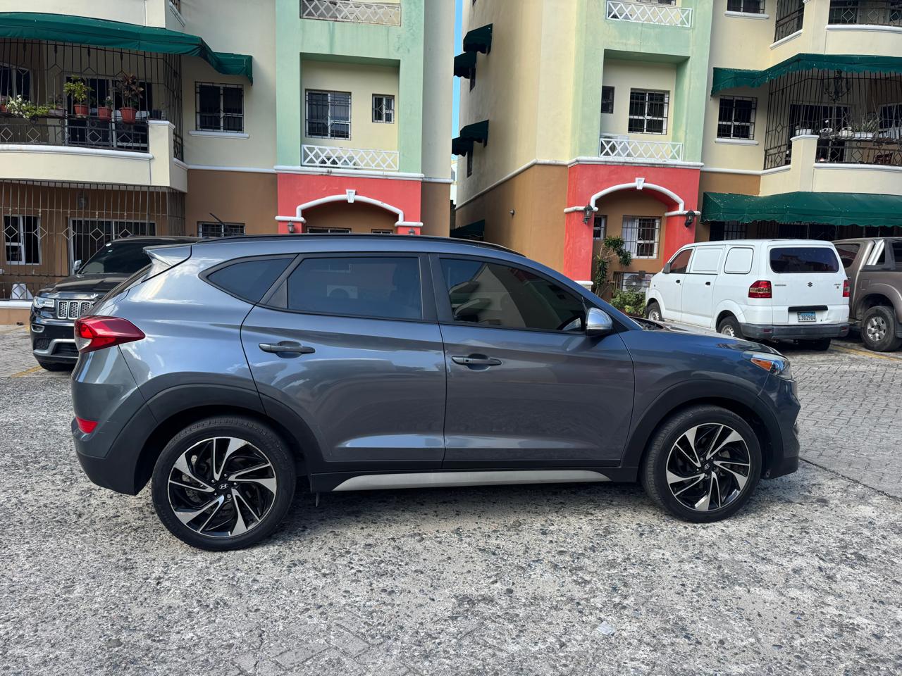 Hyunda tucson año 2017 Foto 7306212-3.jpg