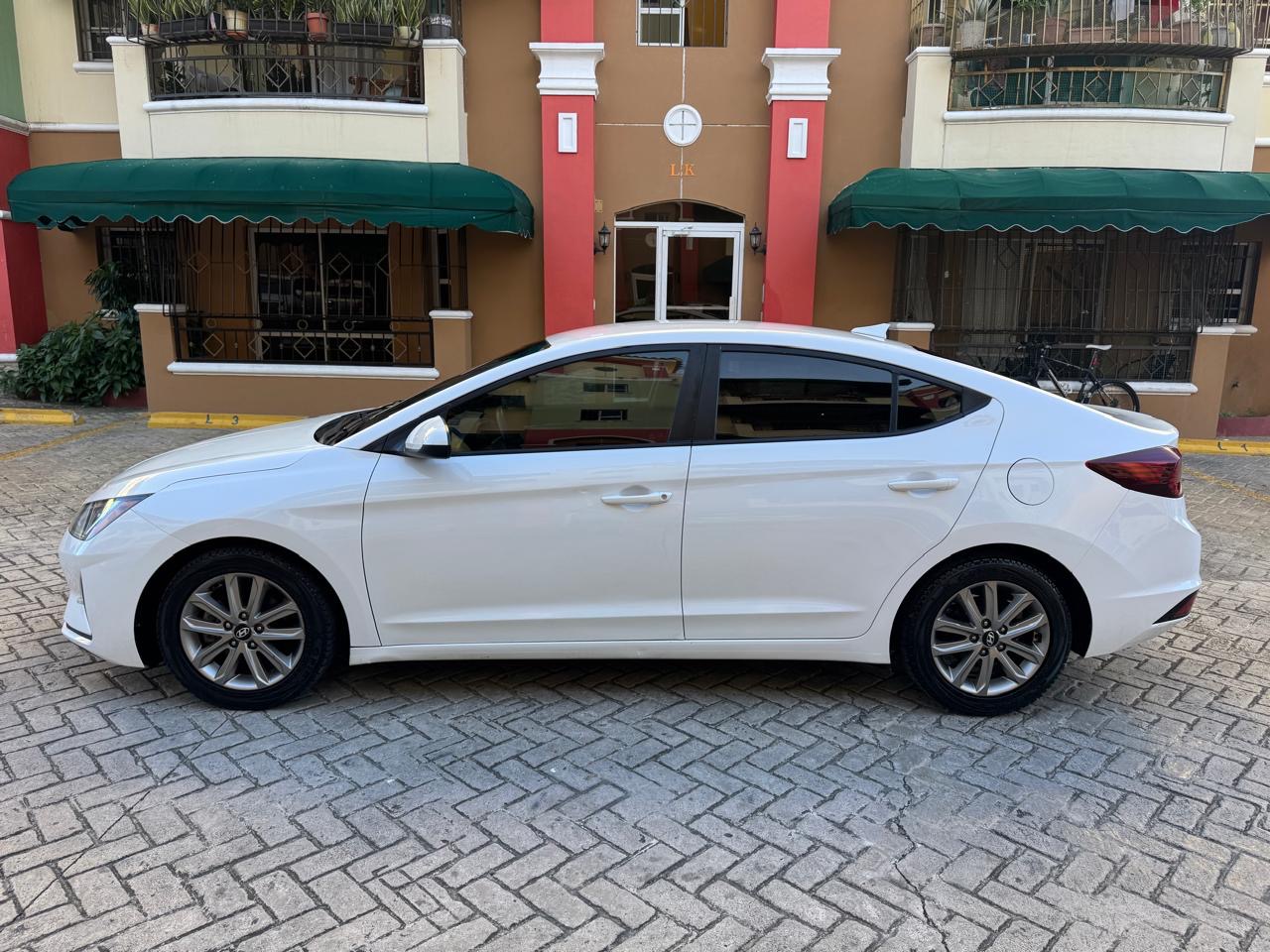 Hyunda elantra se año 2020 Foto 7306235-4.jpg
