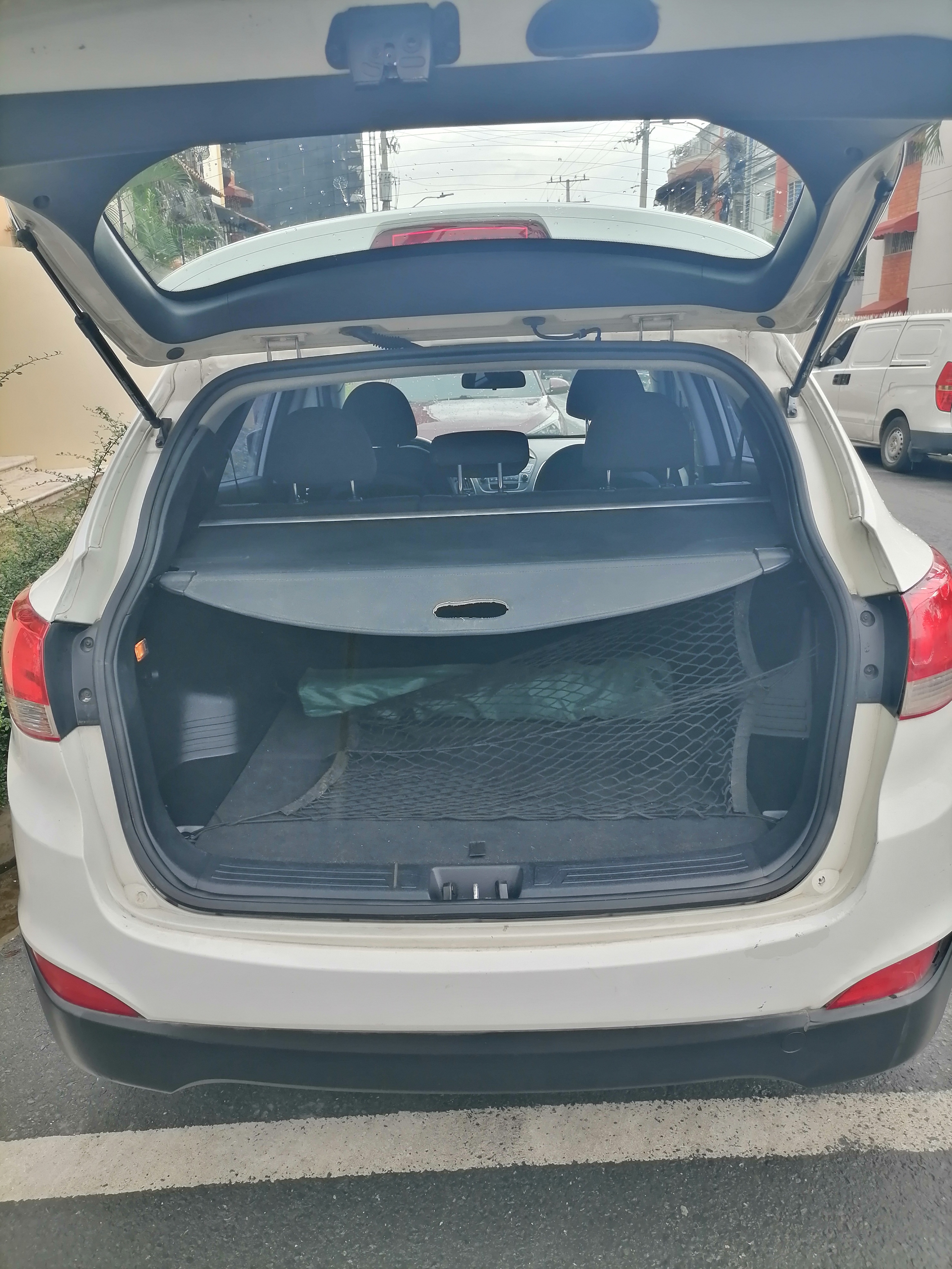 Vendo Hyundai Tucson 2012  Foto 7306238-12.jpg