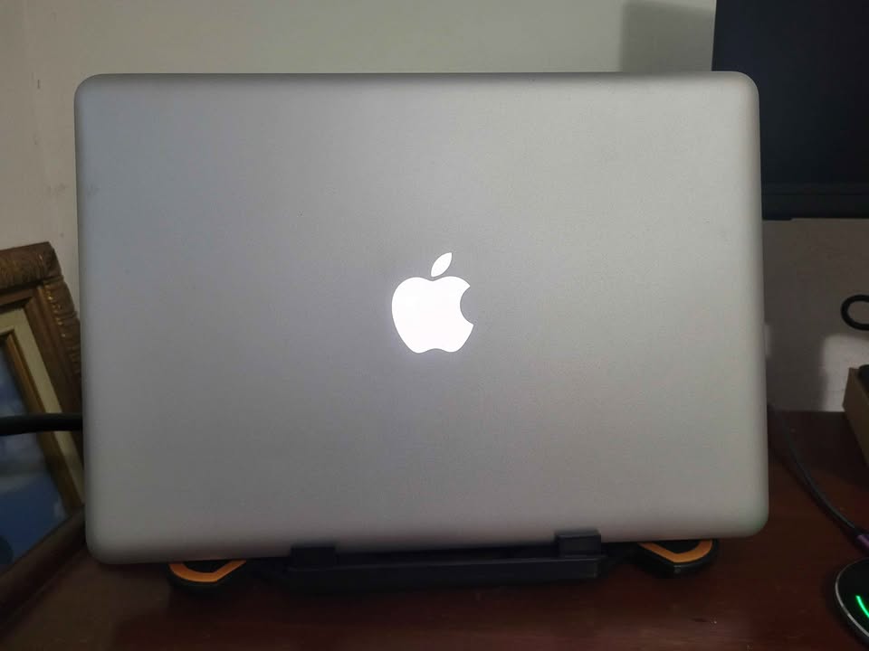 Vendo MacBook Pro Foto 7306244-1.jpg