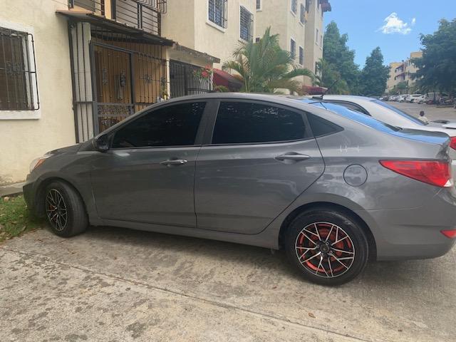 VENDO Hyundai Accent 2017 Foto 7306280-1.jpg