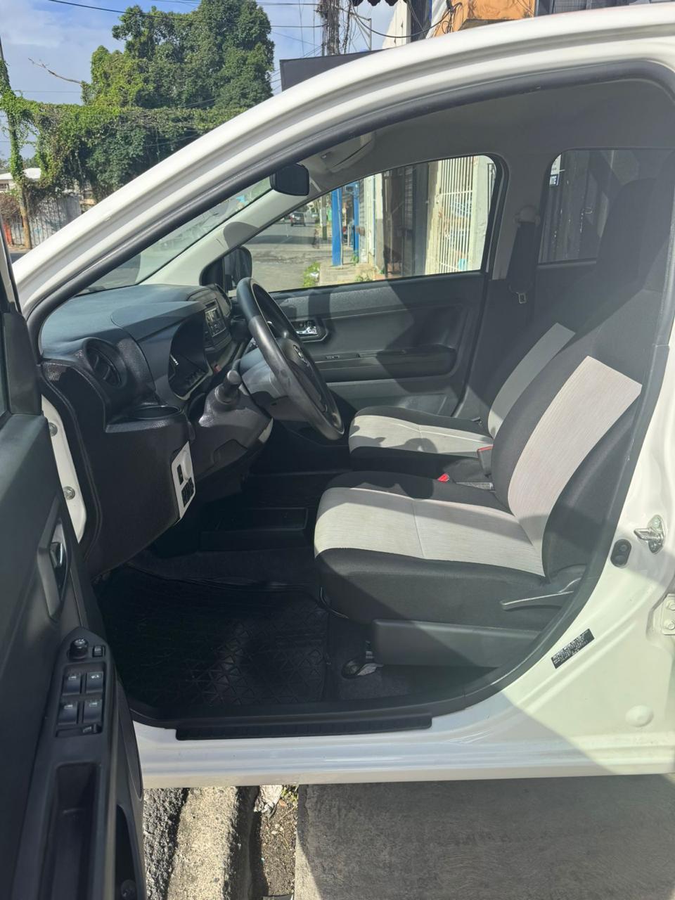 SE VENDE DAIHATSU MIRA 2021 – JAPONÉS Foto 7306300-3.jpg