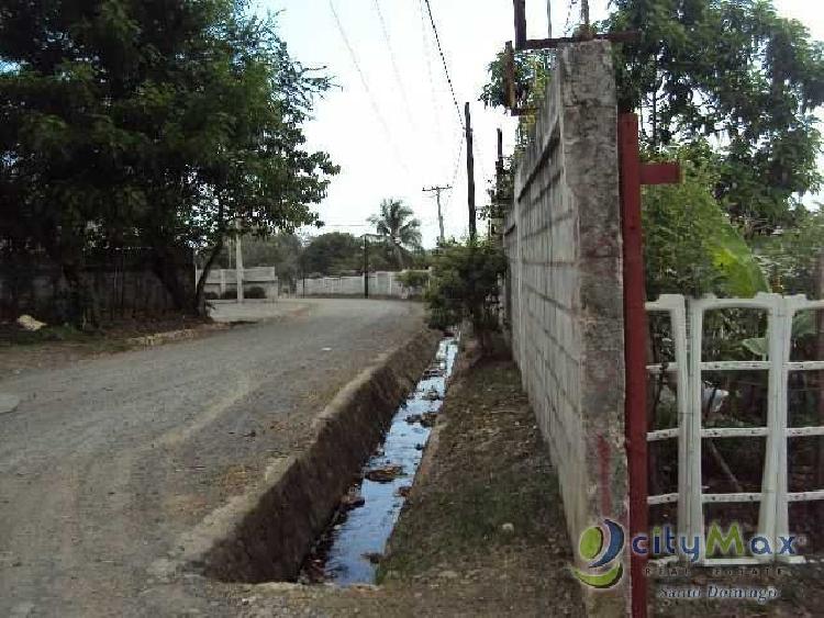 TERRENO COMERCIAL UBICADO EN LA AUTOPISTA DUARTE SANTO DOMINGO Foto 7306362-1.jpg