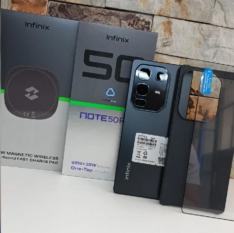 Infinix Note 50 Pro Foto 7306383-1.jpg