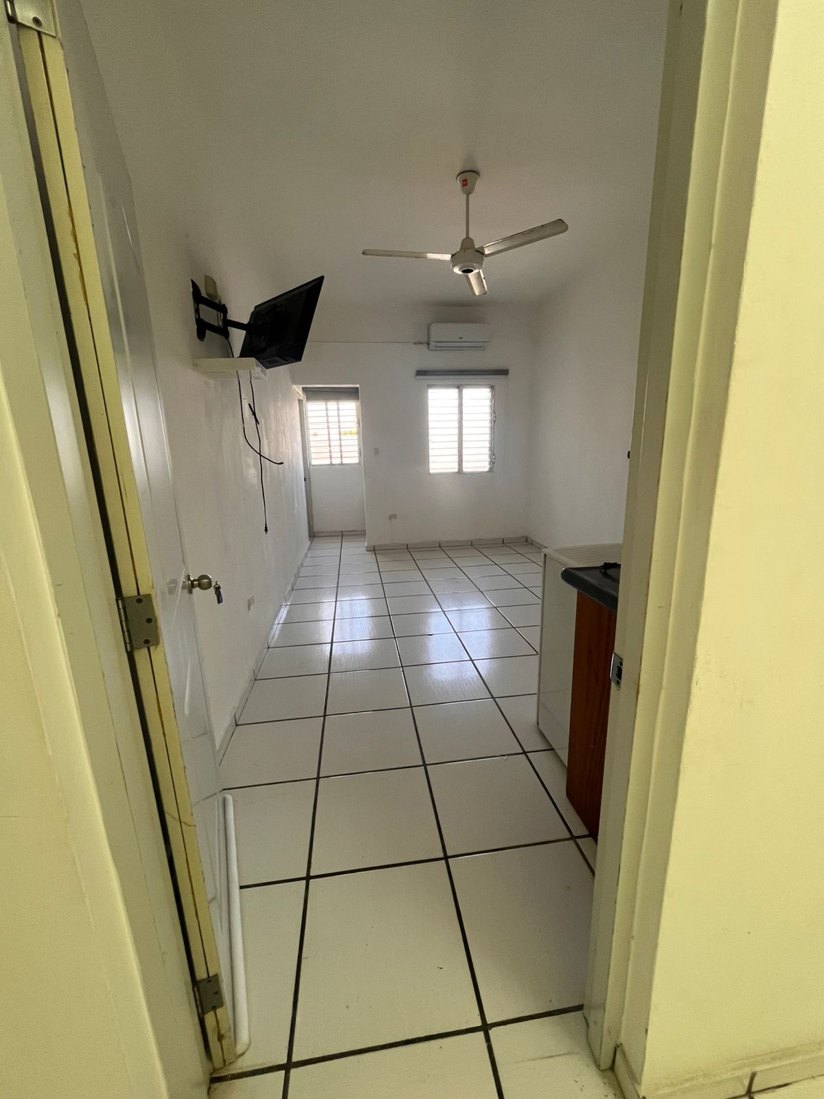 V01-AA-1583 ALQUILO APARTAMENTO ESTUDIO EN GAZCUE  Foto 7306423-2.jpg
