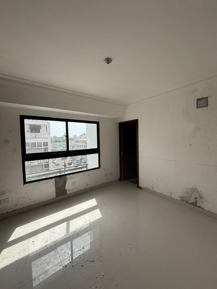 Venta de moderno apartamento en Gazcue Foto 7306508-10.jpg