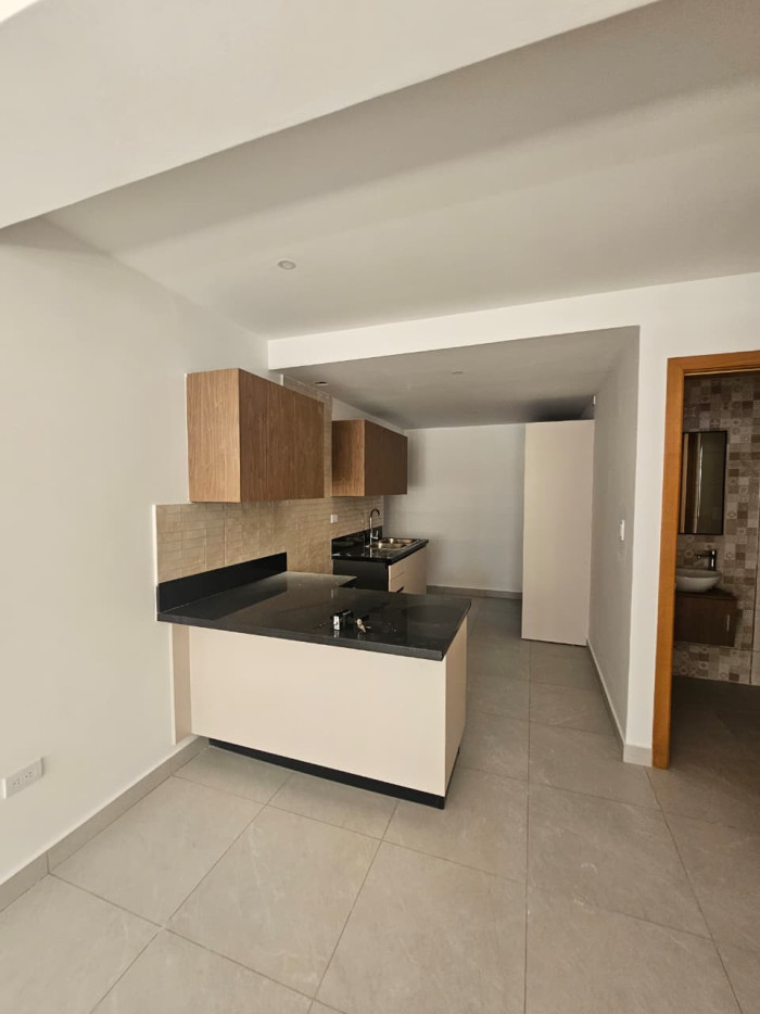 APARTAMENTO EN ALQUILER – PISO 9B URBANIZACION REAL  Foto 7306619-10.jpg