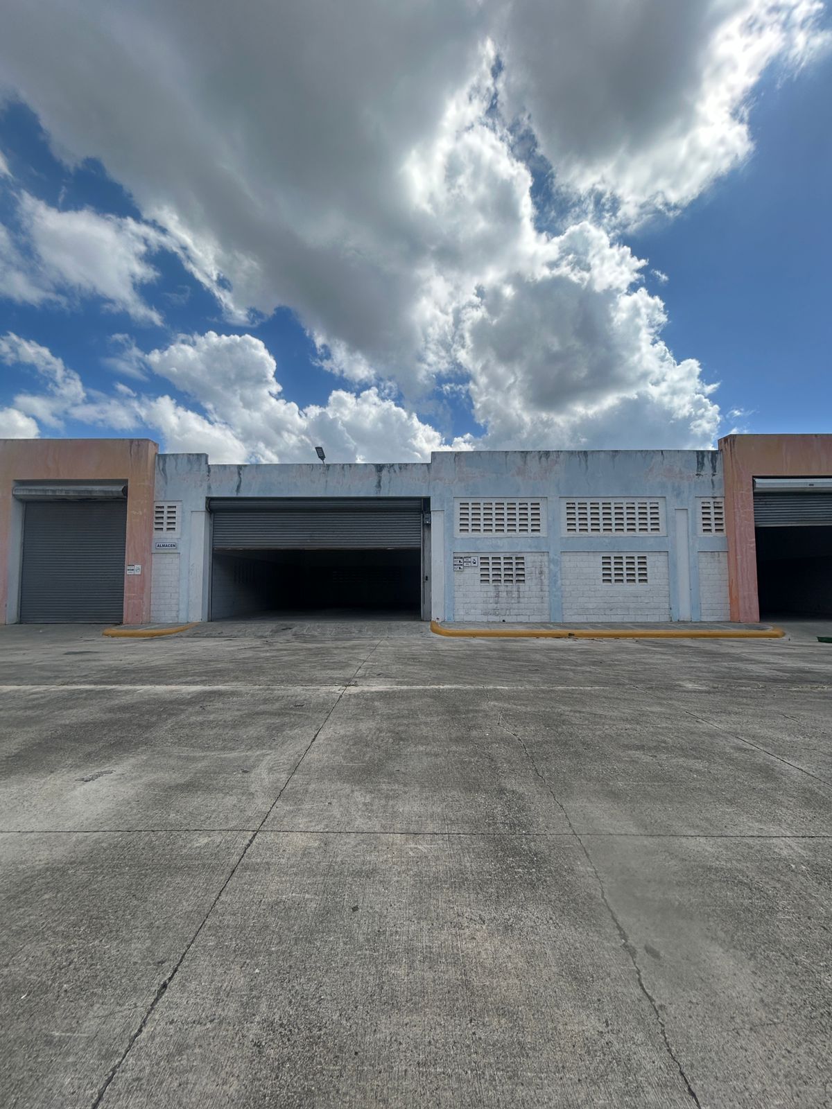 Naves industrial en Alquiler Marginal de las Americas  Foto 7306637-15.jpg