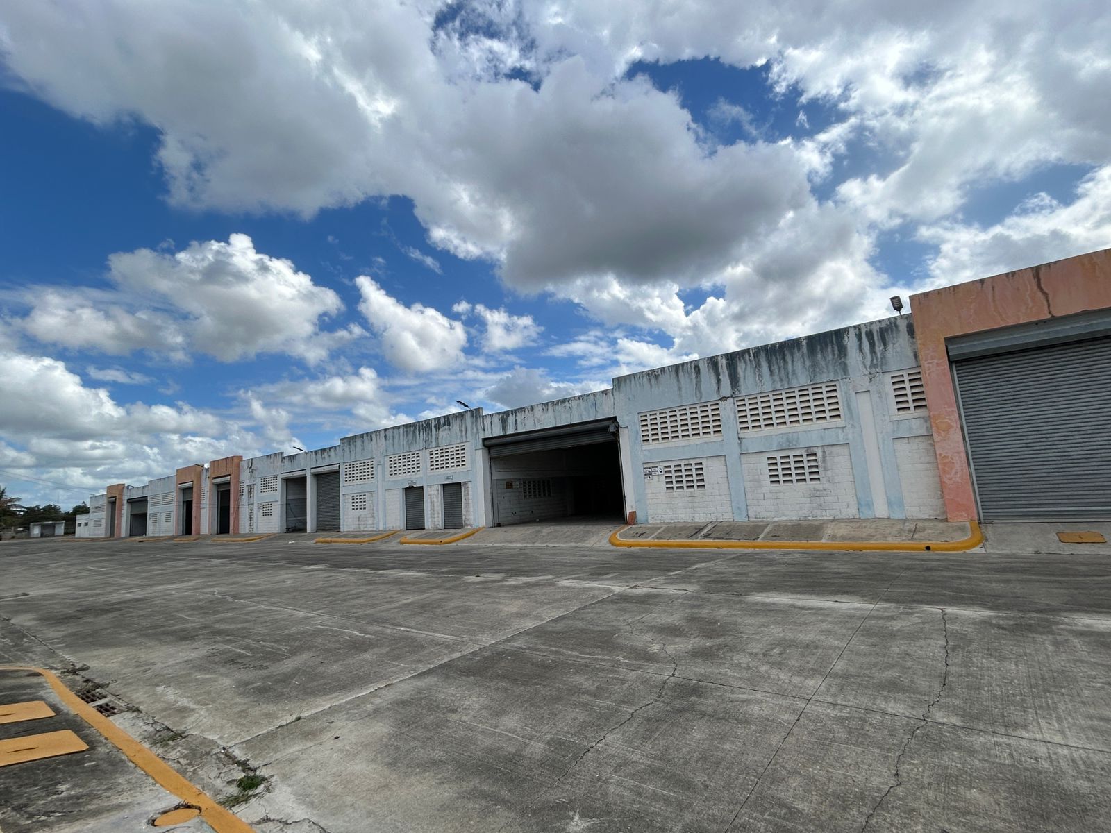 Naves industrial en Alquiler Marginal de las Americas  Foto 7306637-7.jpg