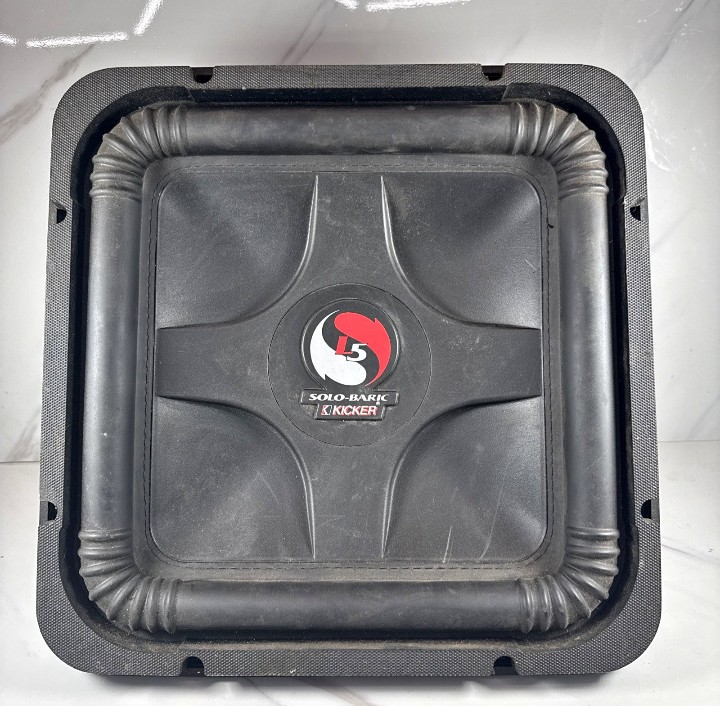 VENDO PAR DE KICKER de 12 L5. Comando pioner clarion Foto 7306645-1.jpg