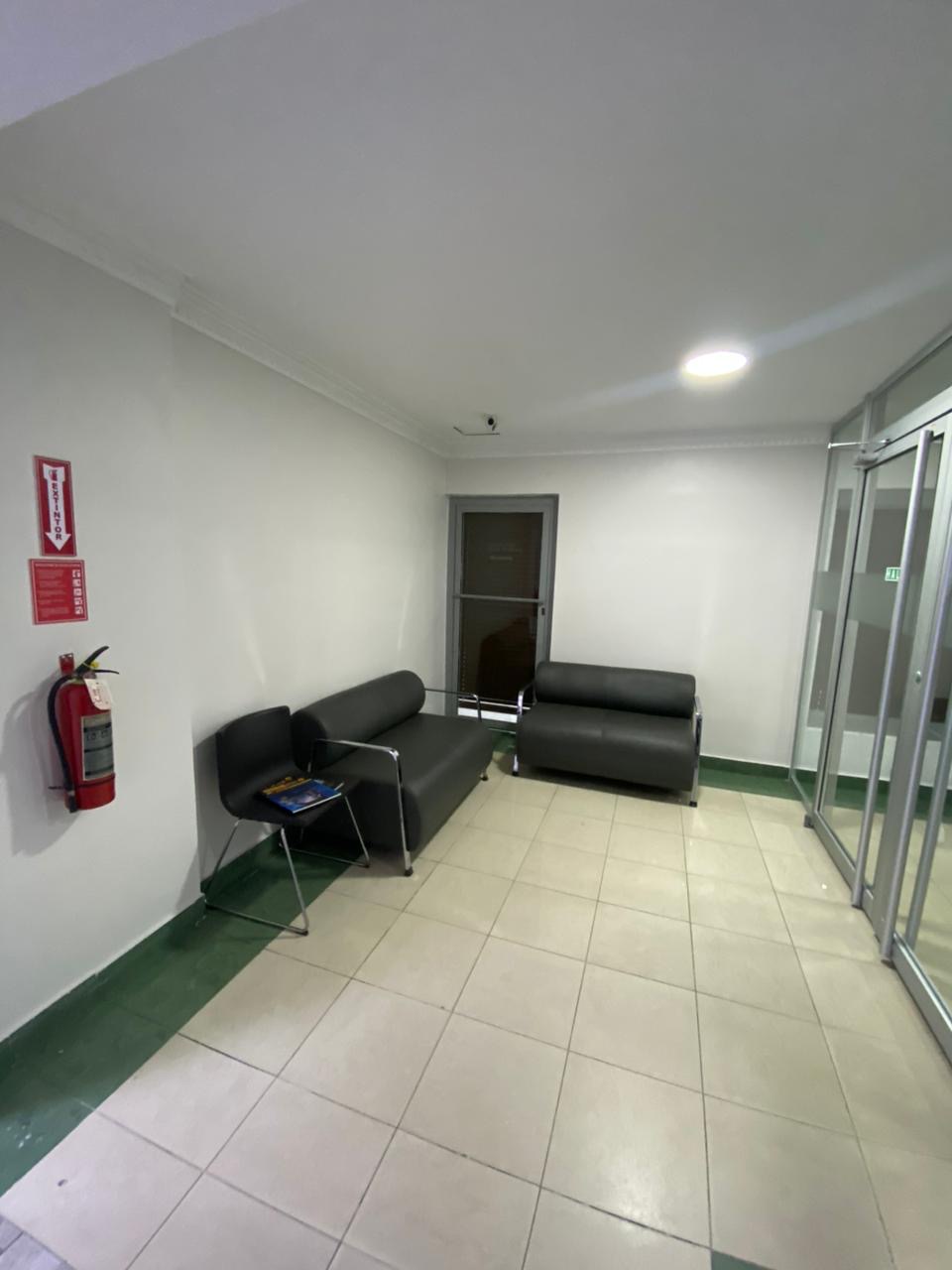 Local en Renta –Gazcue en la Avenida Bolívar  Foto 7306725-5.jpg