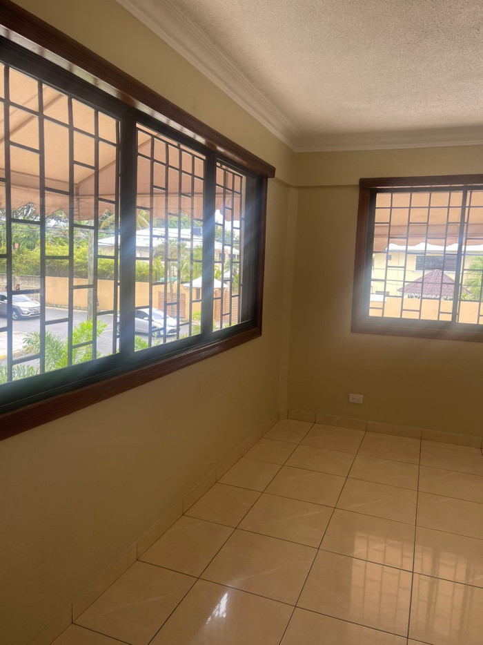 Casa en Alquiler – Ideal para Oficina o Negocio  Las Praderas Santo Do Foto 7306734-12.jpg