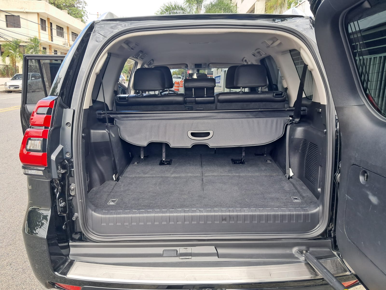Toyota Land Cruiser Prado 2024 VXL Foto 7306795-6.jpg