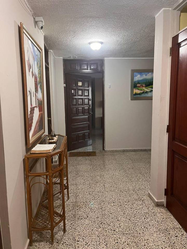 V01-AA-1438 ALQUILER DE APARTAMENTO -GAZCUE Foto 7306850-9.jpg