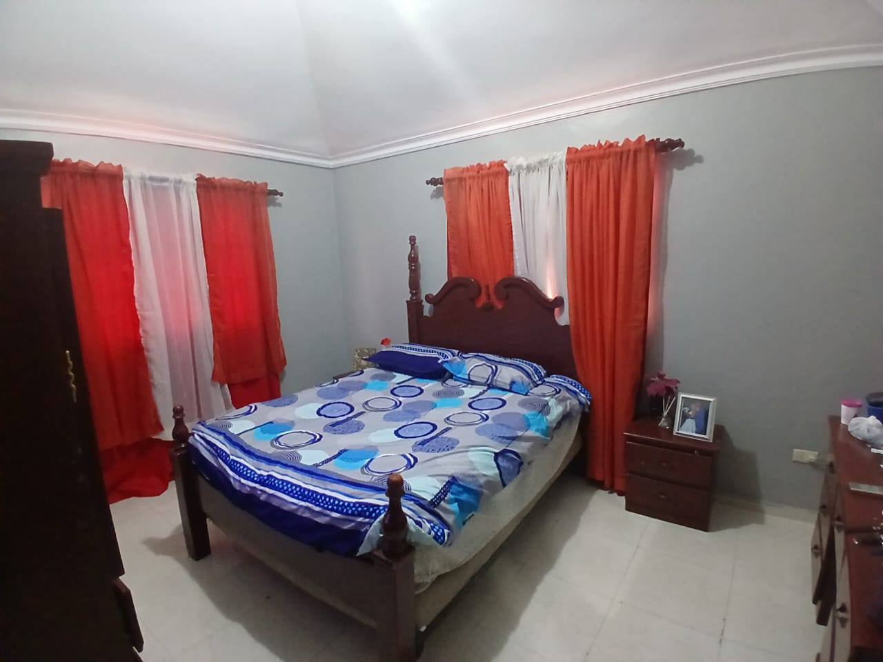 Vendo casa de 2 niveles en Residencial Amalia Santo Domingo Este.  Foto 7307025-7.jpg