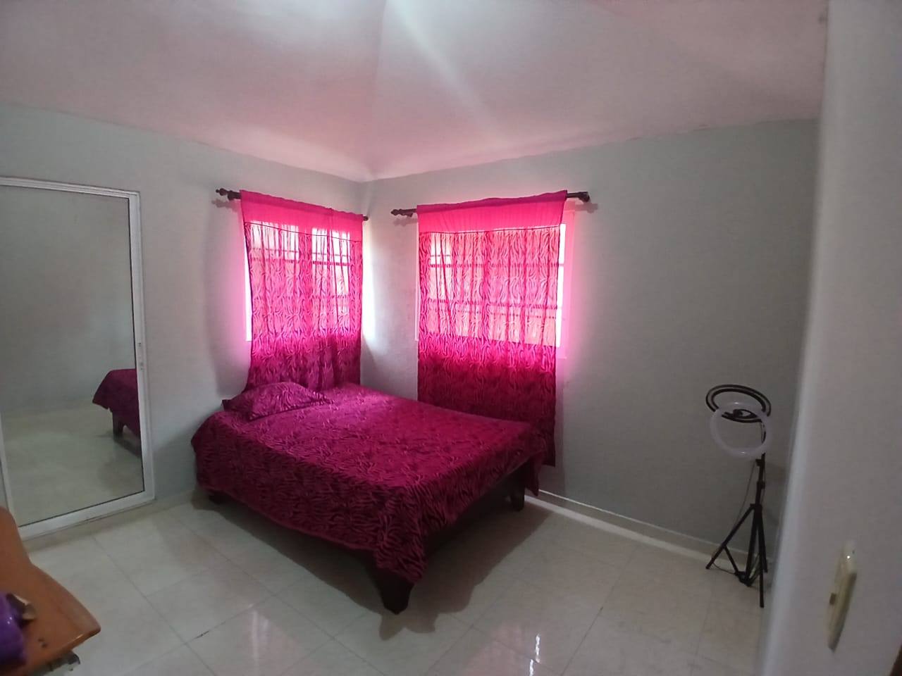 Vendo casa de 2 niveles en Residencial Amalia Santo Domingo Este.  Foto 7307025-8.jpg