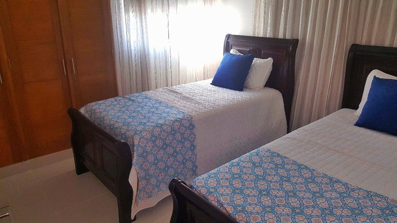V01-VA-1419 VENTA DE APARTAMENTO-SANTO DOMINGO ESTE Foto 7307037-5.jpg