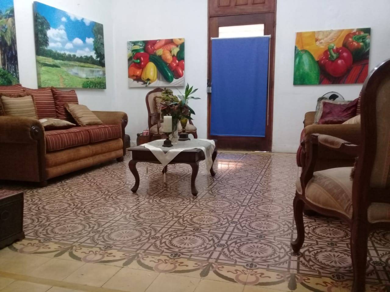 V01-VC-1084 Venta Casa – Gazcue Foto 7307038-3.jpg