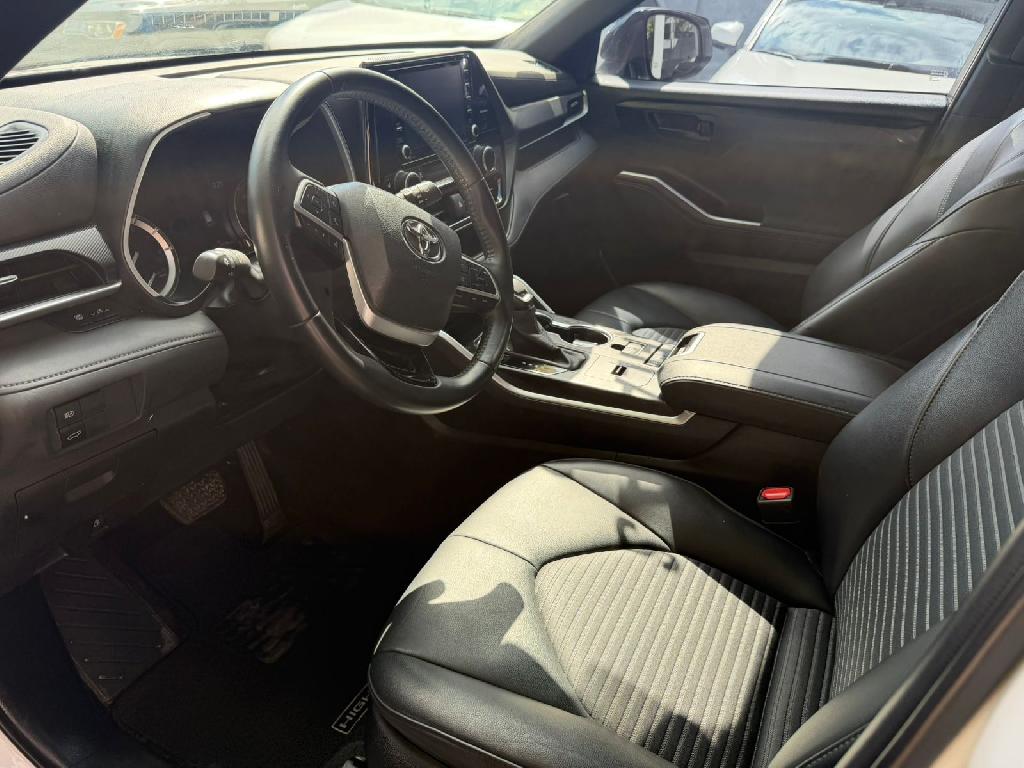 toyota hilander 2022 Foto 7307093-1.jpg