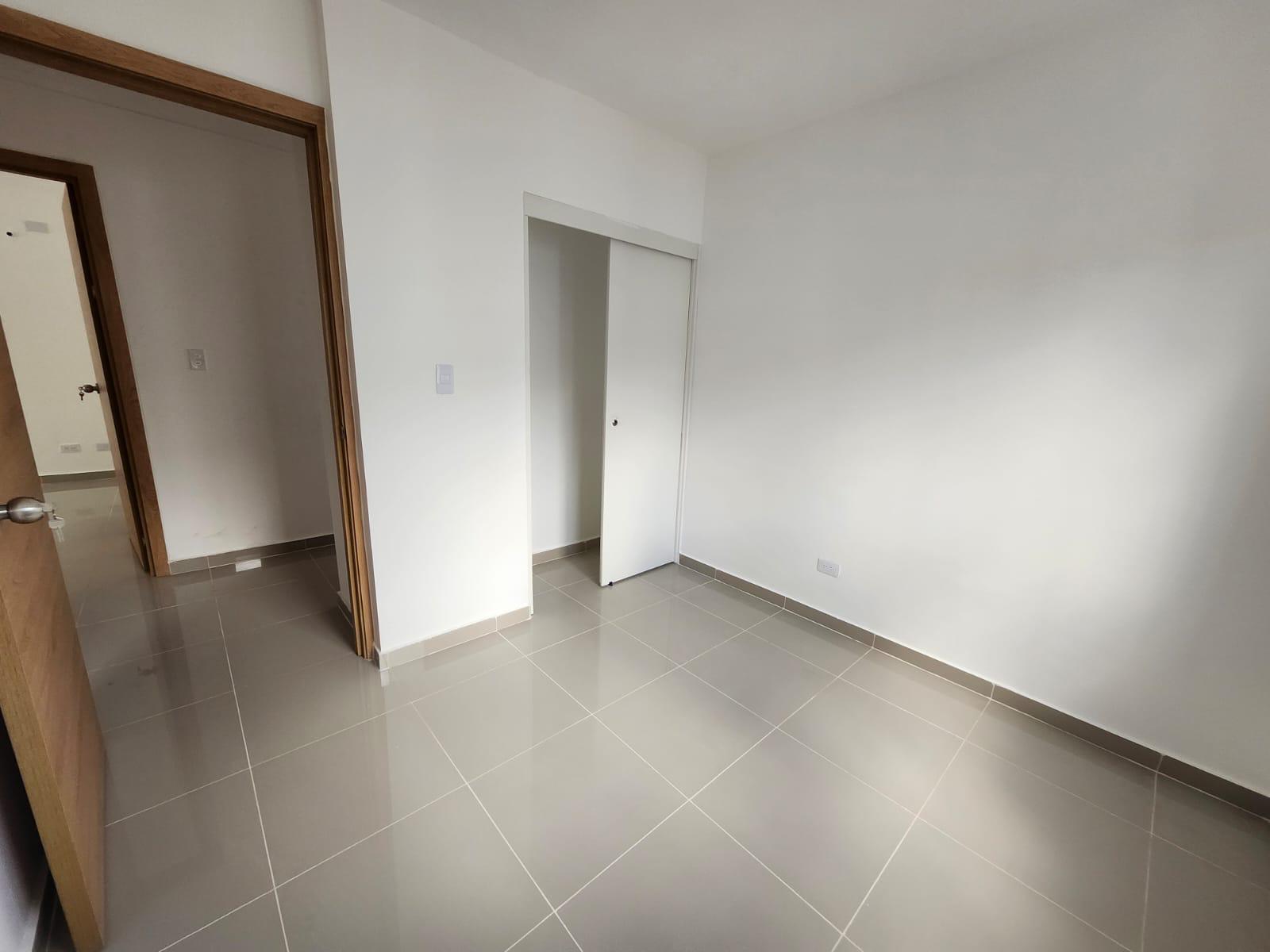 Apartamento NUEVO en alquiler –  Santo Domingo Este Foto 7307216-7.jpg