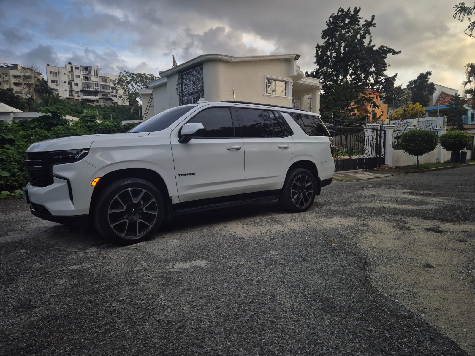 VENDO CHEVROLET TAHOE RST 2021 Foto 7307231-8.jpg