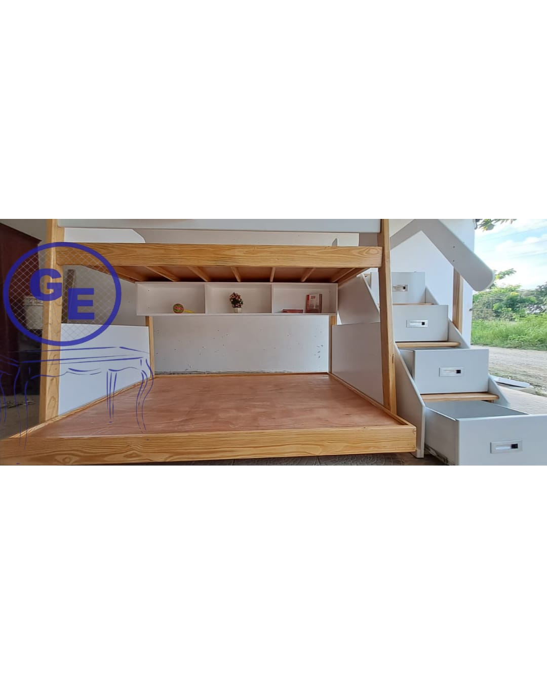 Camarote en madera para niños de dos camas y espacio para juguetes  Foto 7307242-1.jpg