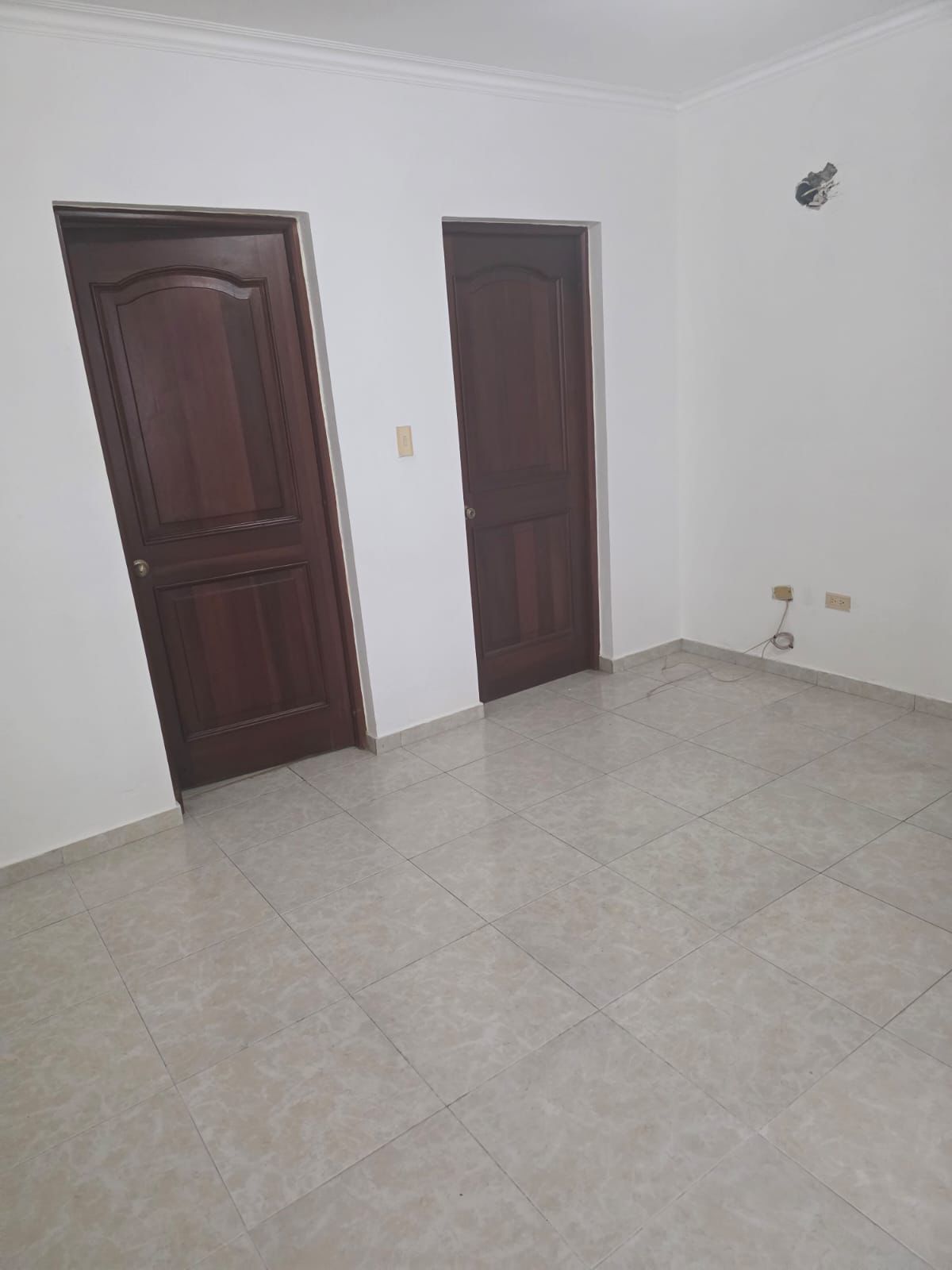 Alquilo apartamento vacío en el Millón Santo Domingo  Foto 7307295-11.jpg