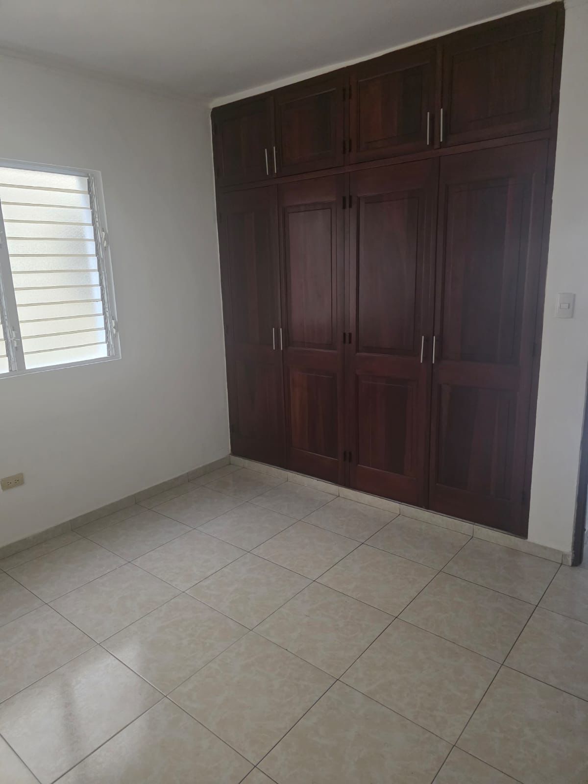 Alquilo apartamento vacío en el Millón Santo Domingo  Foto 7307296-8.jpg