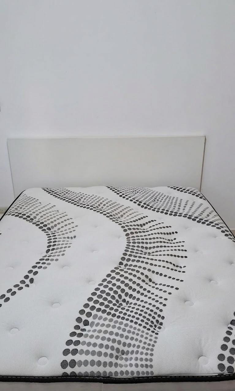 Base de cama y colchón  Foto 7307312-1.jpg