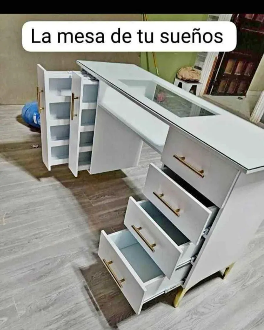 Se Venden Mesas de Uñas con Tope en Cristal y Exibidores de Esmaltes P Foto 7307365-9.jpg