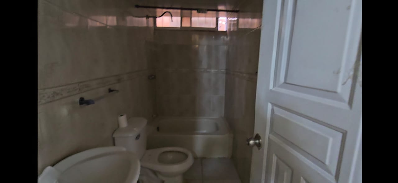En Invivienda APTO en 1er Nivel en VENTA 3-Hab 1-B 1-Parq Av Simón Oro Foto 7307373-9.jpg