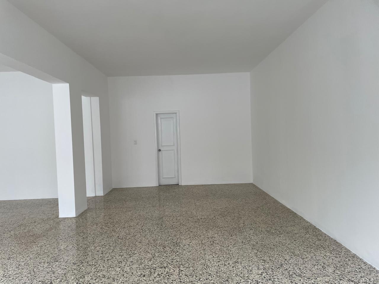Local Comercial en Alquiler – Av. 27 de Febrero 311 Santo Domingo Foto 7307424-9.jpg