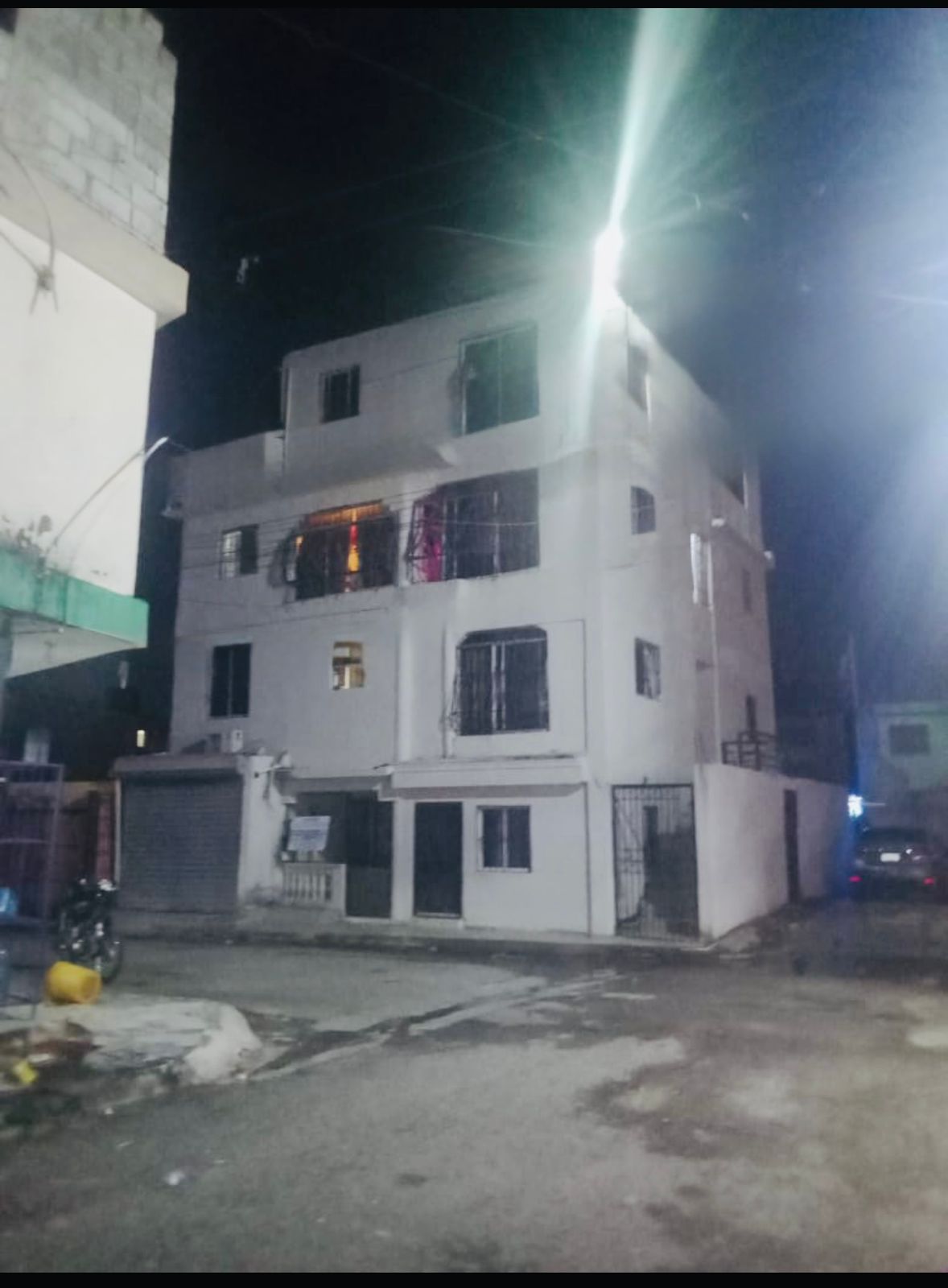 Edificio en venta de 4 piso 5 apartamento y un local comercial  Foto 7307436-1.jpg