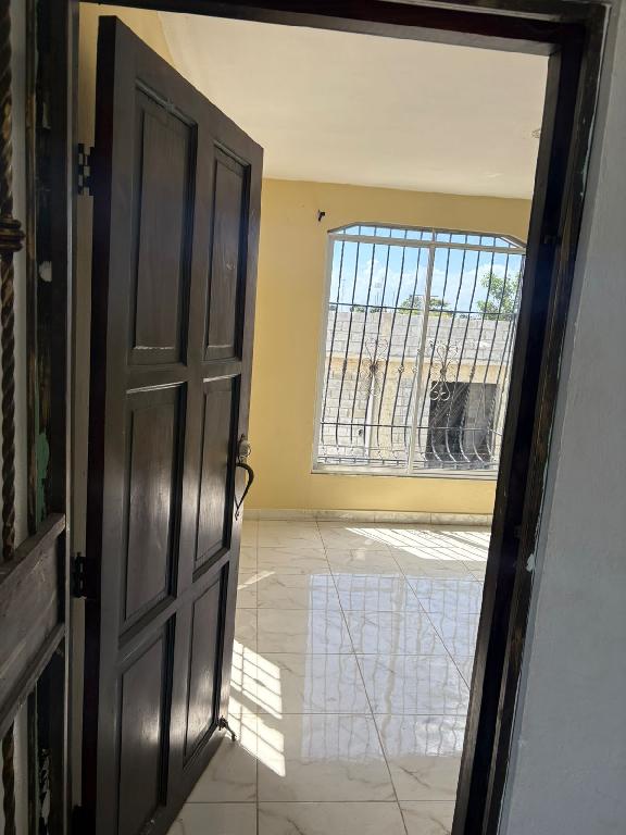 Edificio en venta de 4 piso 5 apartamento y un local comercial  Foto 7307436-3.jpg