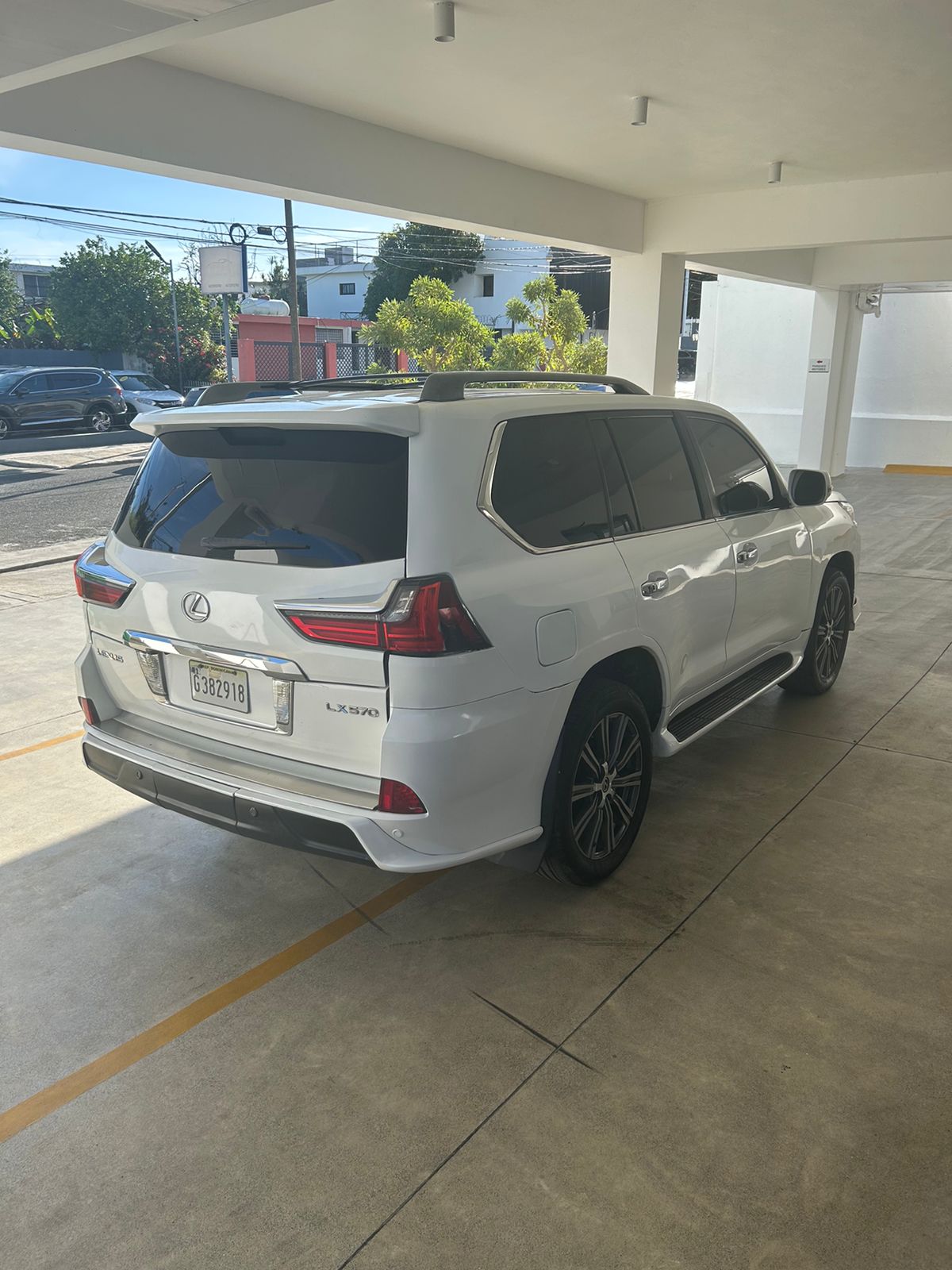 Lexus LX 570 2010 Foto 7307455-5.jpg