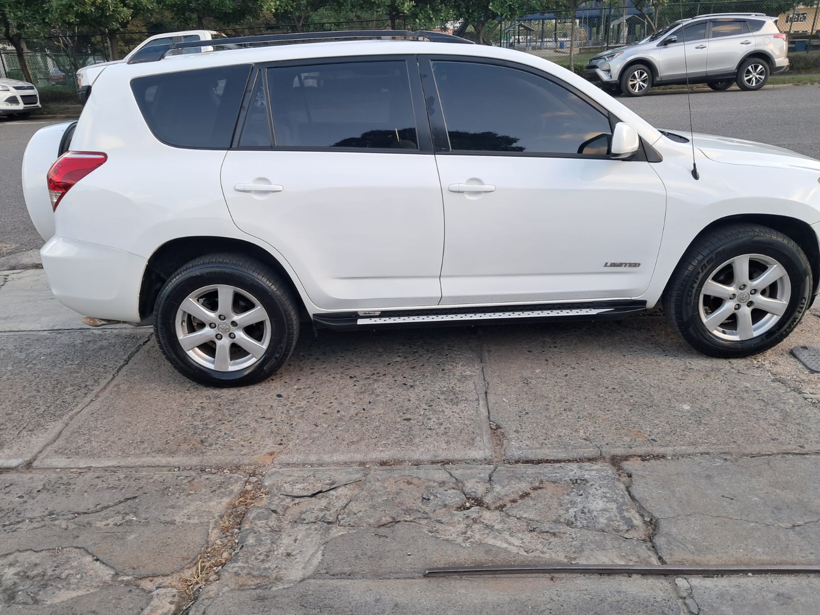 Toyota Rav4 limited 4x4 2007 Foto 7307529-3.jpg