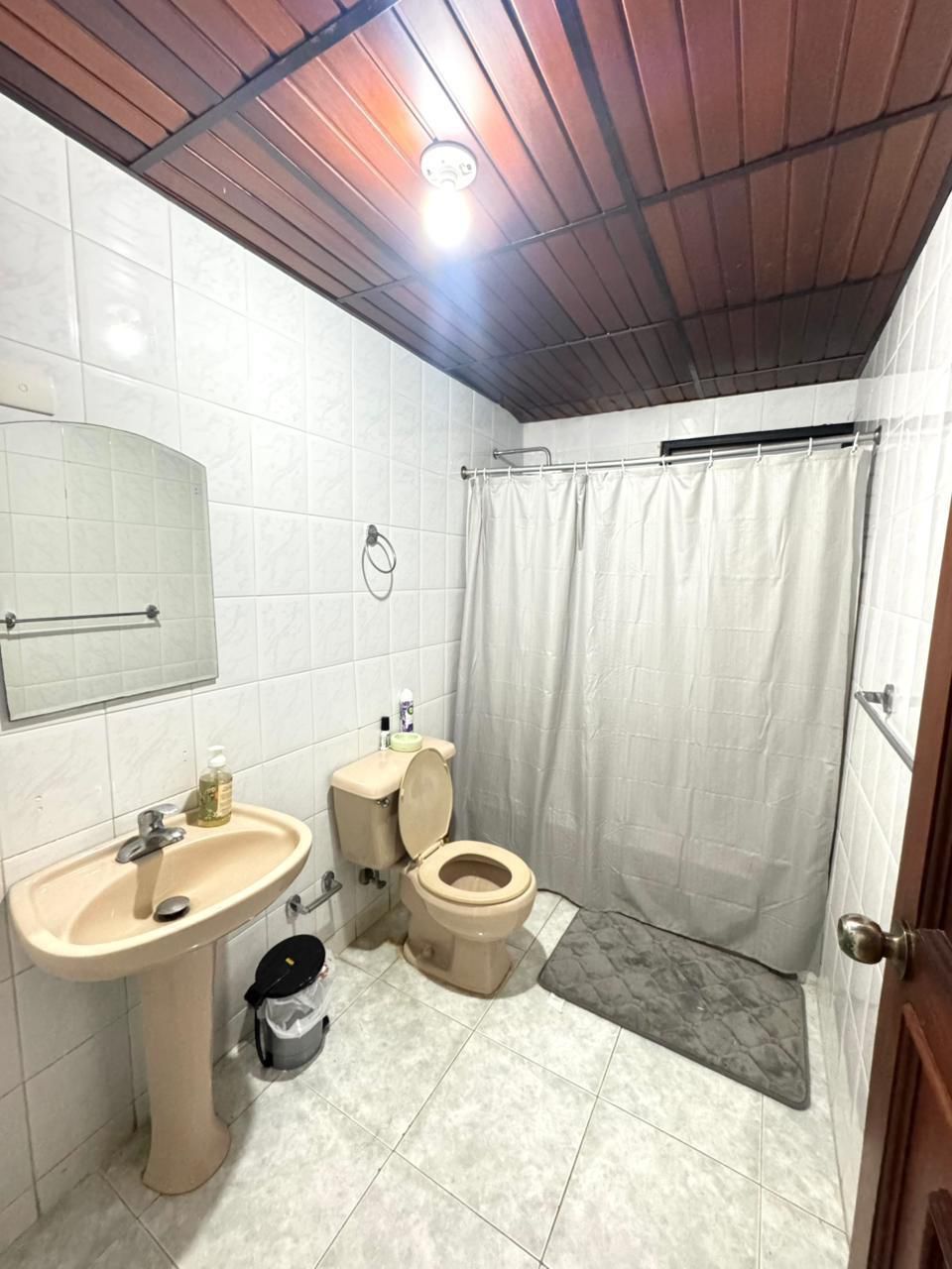 Apartamento en Venta en Evaristo Morales a pasos de la Av. Winston Chu Foto 7307641-11.jpg