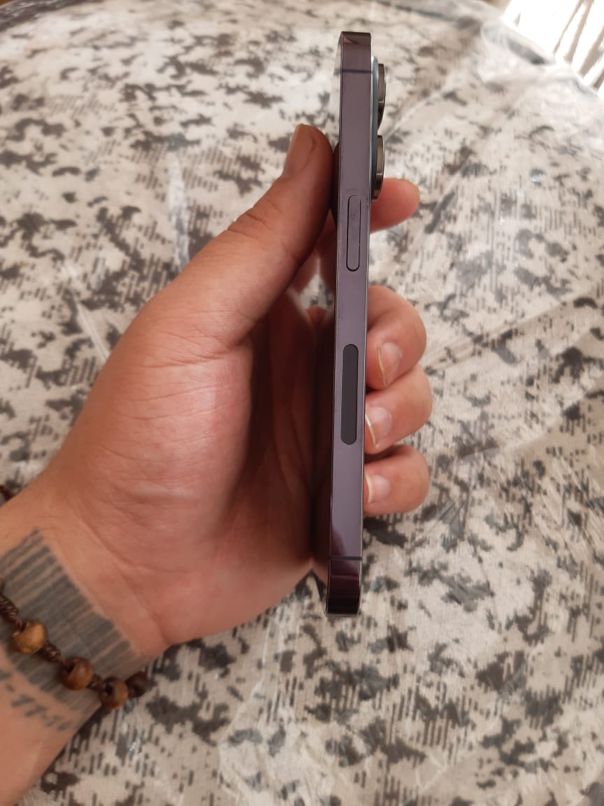 iPhone 14 Pro  Morado  en San Cristóbal Foto 7307711-4.jpg
