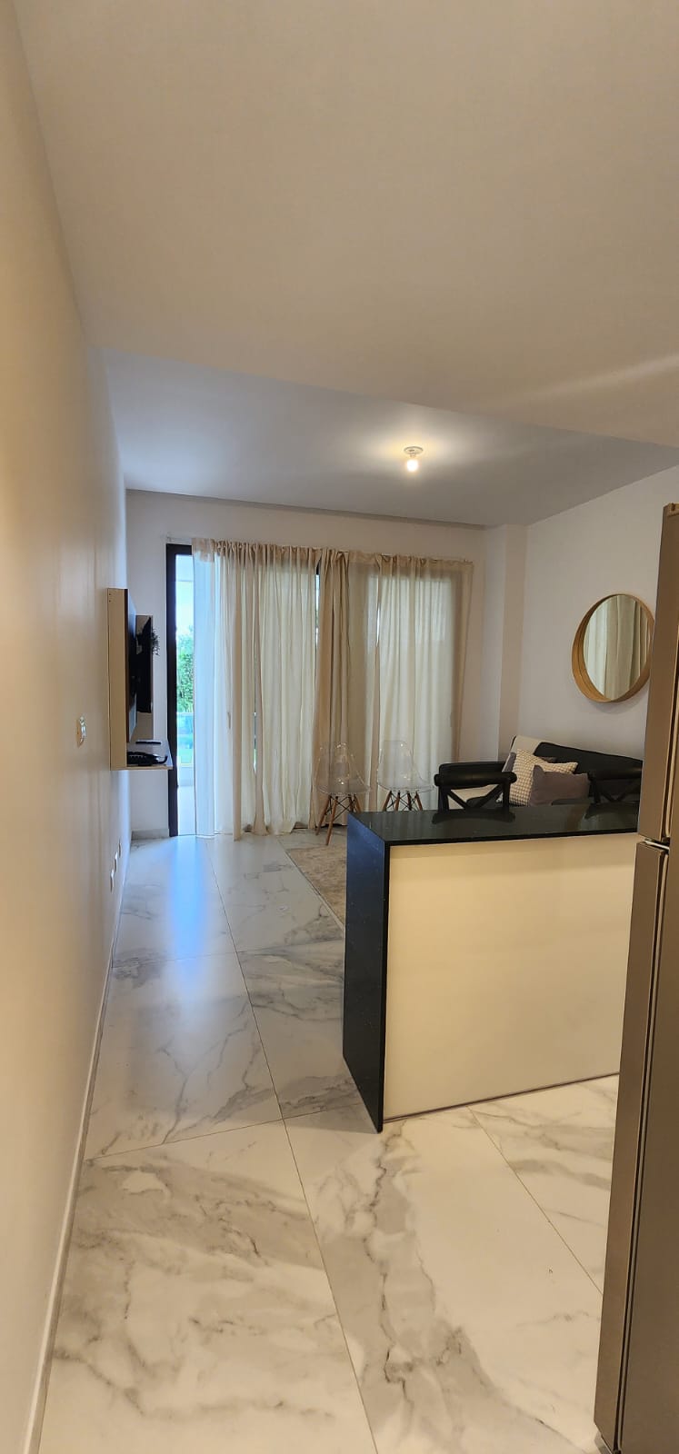 VENTA DE APARTAMENTO VACIO O AMUEBLADO DE 1 HAB. EN CANA BAY PUNTA CAN Foto 7307799-1.jpg