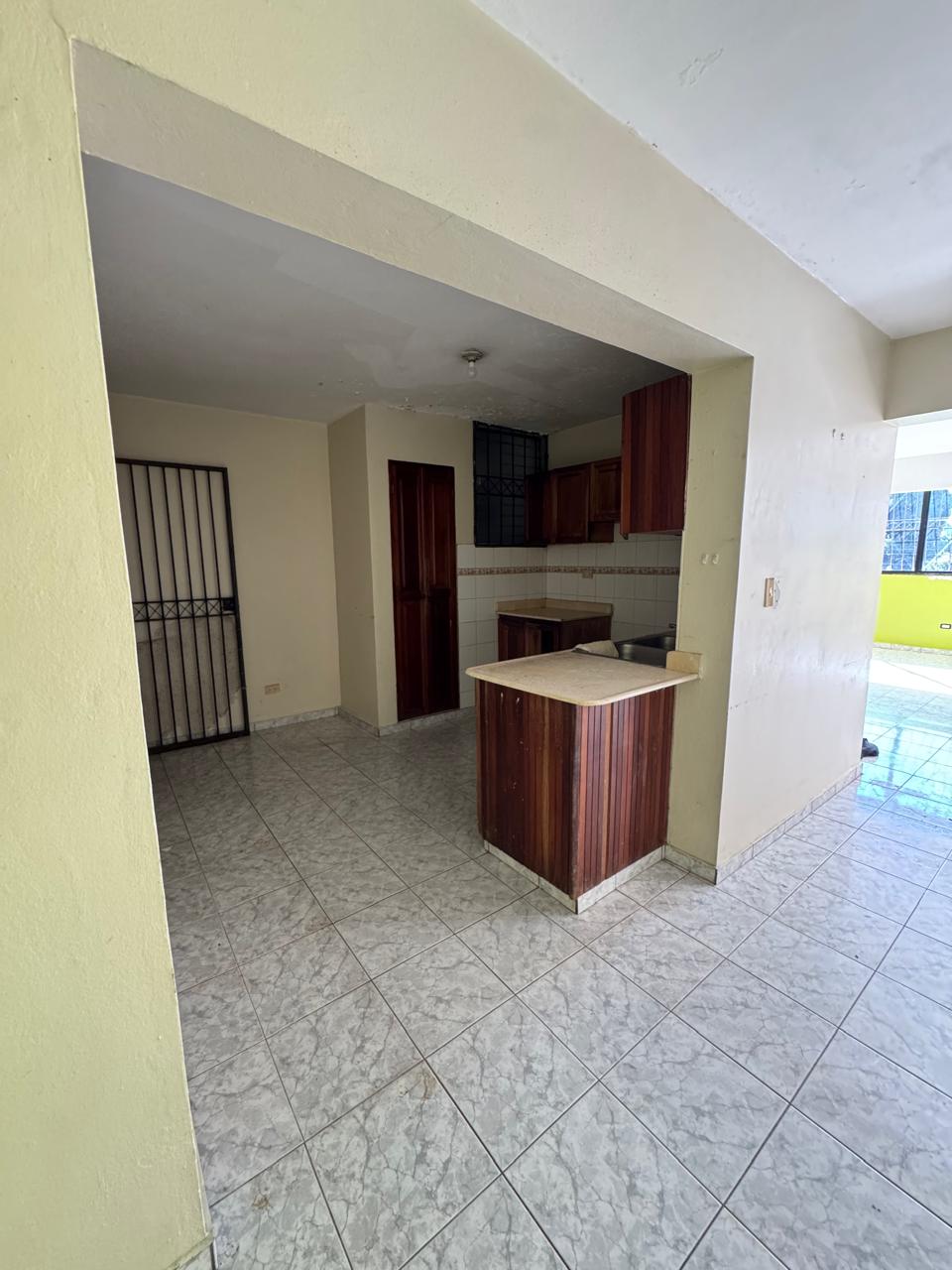 Amplio Apartamento 2do piso 3 habitaciones en Venta en avenida indepen Foto 7307807-11.jpg