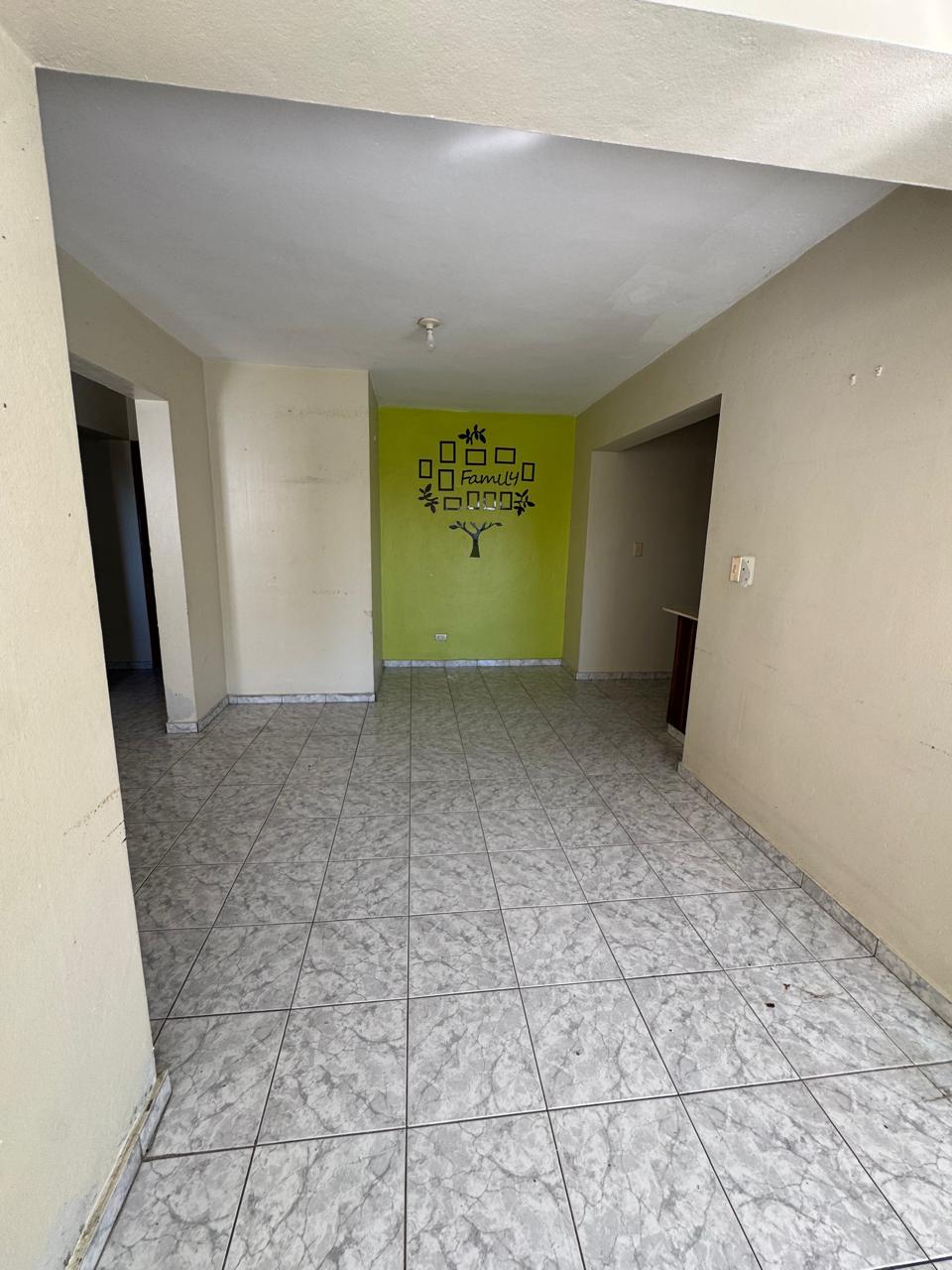 Amplio Apartamento 2do piso 3 habitaciones en Venta en avenida indepen Foto 7307807-2.jpg