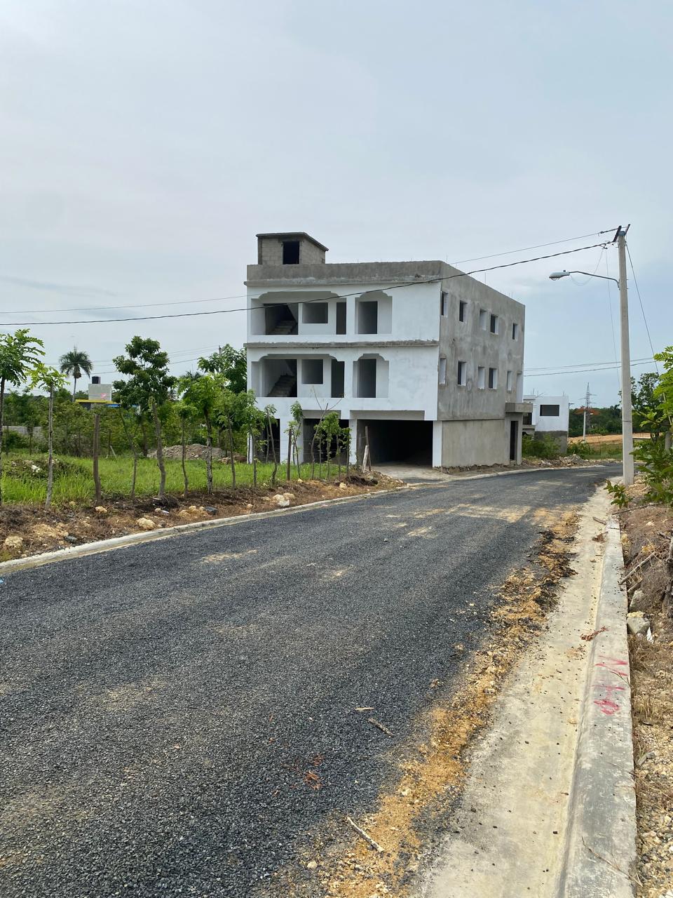 Solares en Residencial Seguro con Todos los Servicios Foto 7307856-3.jpg